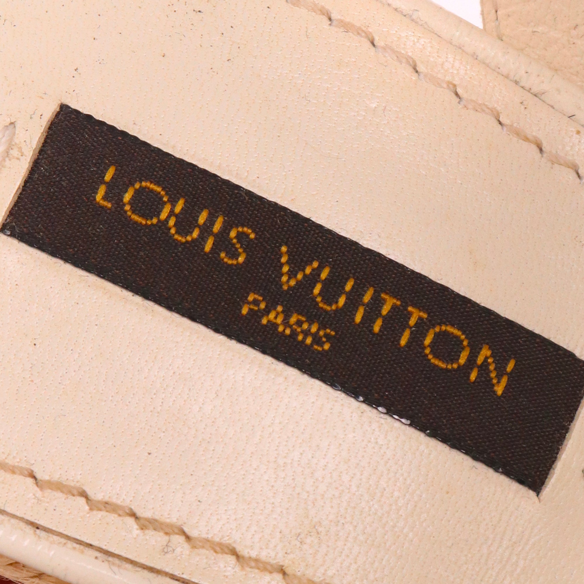 LOUIS VUITTON - Sandales compensées Louis Vuitton en cuir blanc crème (T37.5)