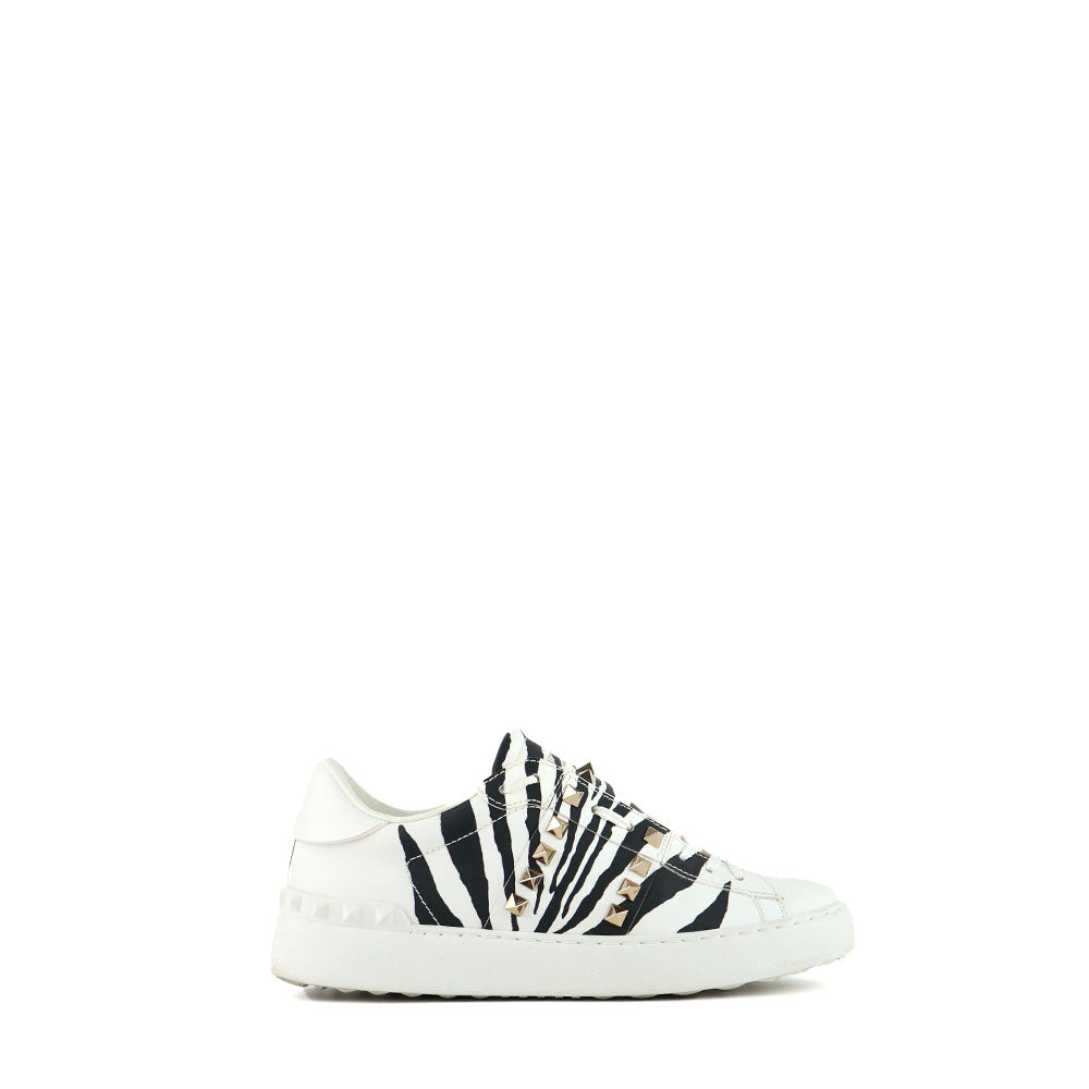 VALENTINO - Sneakers Rockstud en cuir blanc motif zèbre (T36)