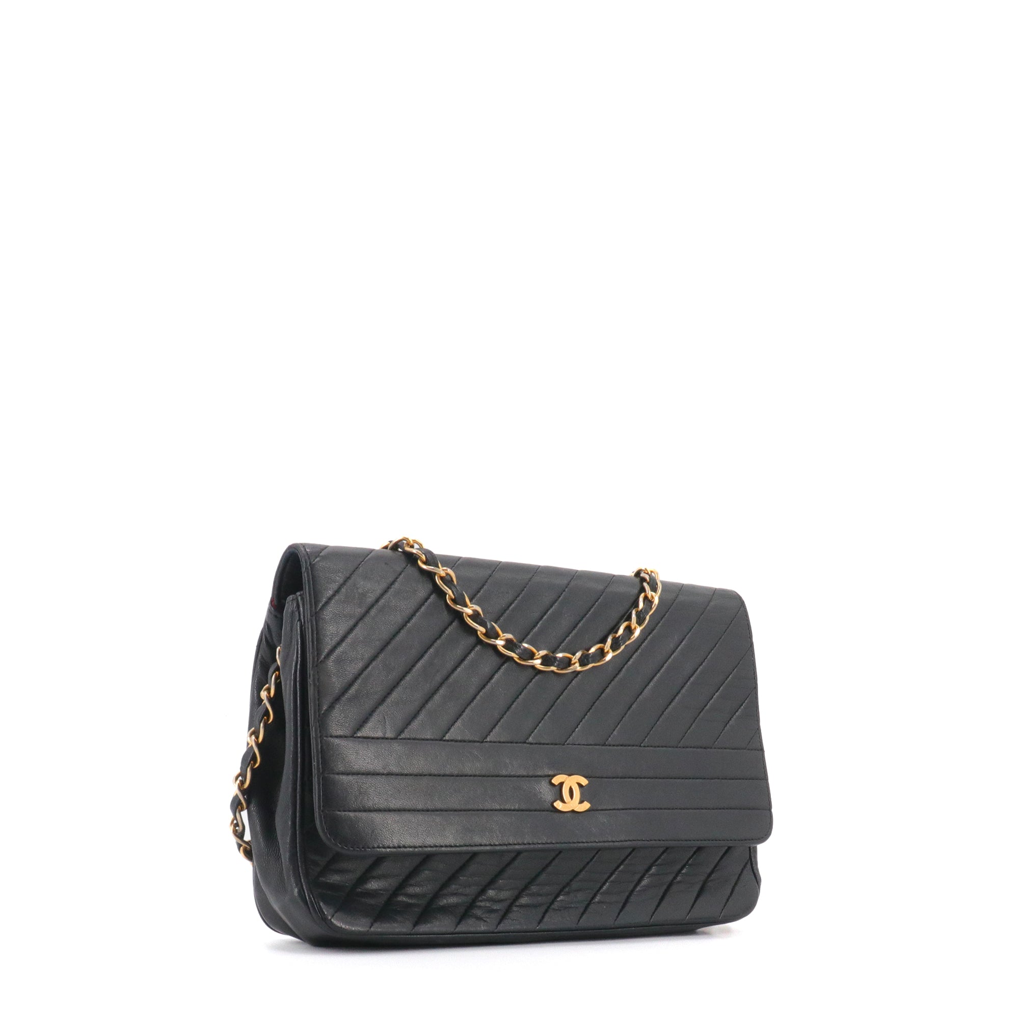 CHANEL - Chanel Timeless 25 double flap handbag in black quilted leather