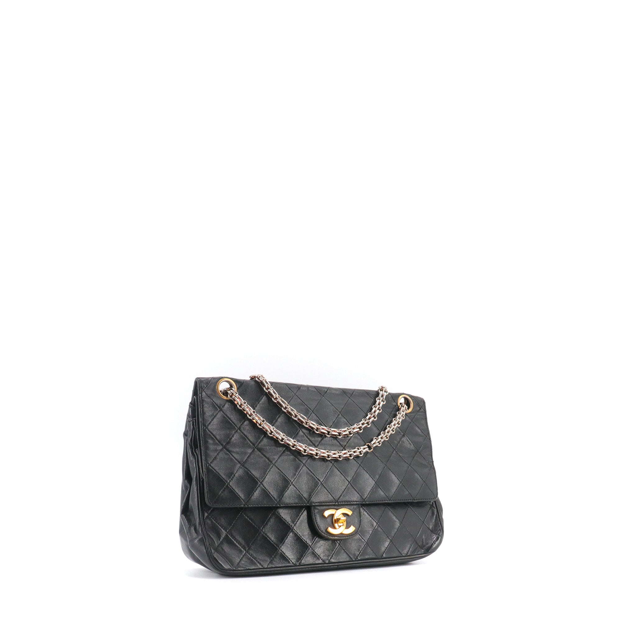 CHANEL - Sac à main Classique/Timeless Chanel medium double flap Chanel en cuir lisse noir