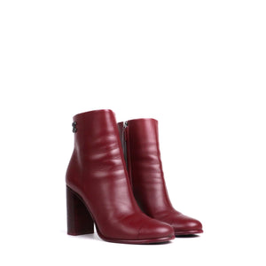CHANEL - Chanel CC ankle boots in black lambskin (T34.5)