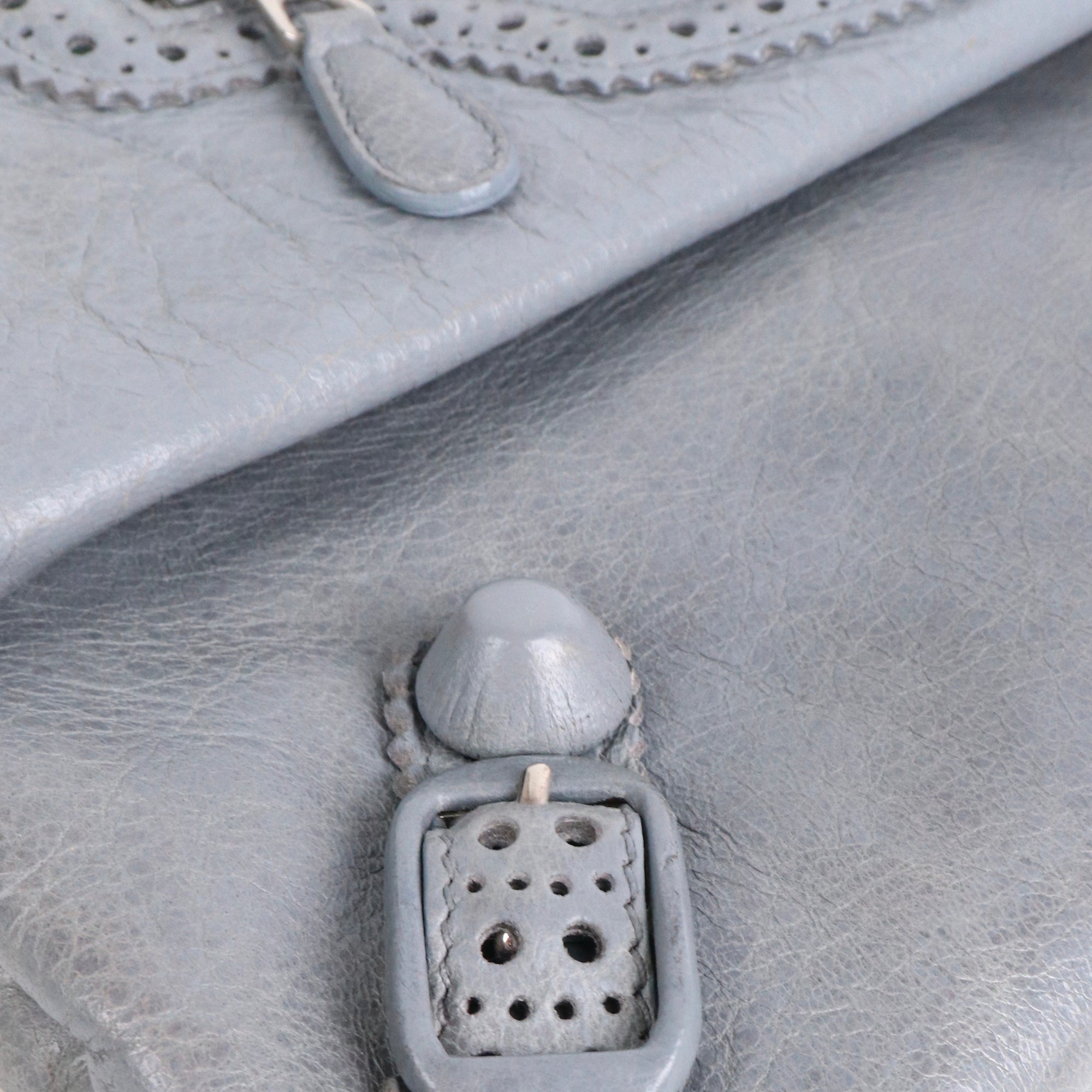 BALENCIAGA - Classic leather clutch