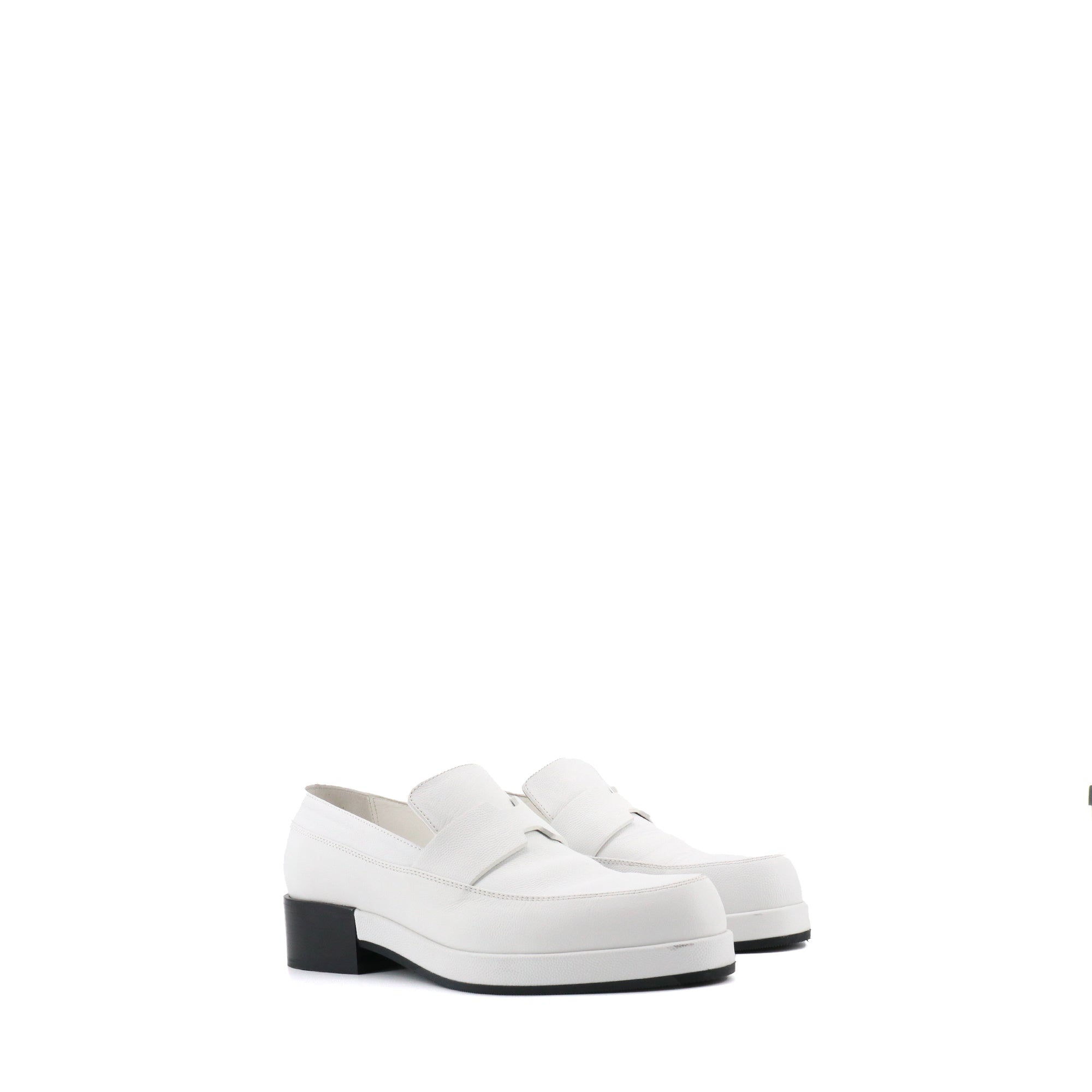 HERMÈS - Kennedy loafers in beige leather (T37.5)