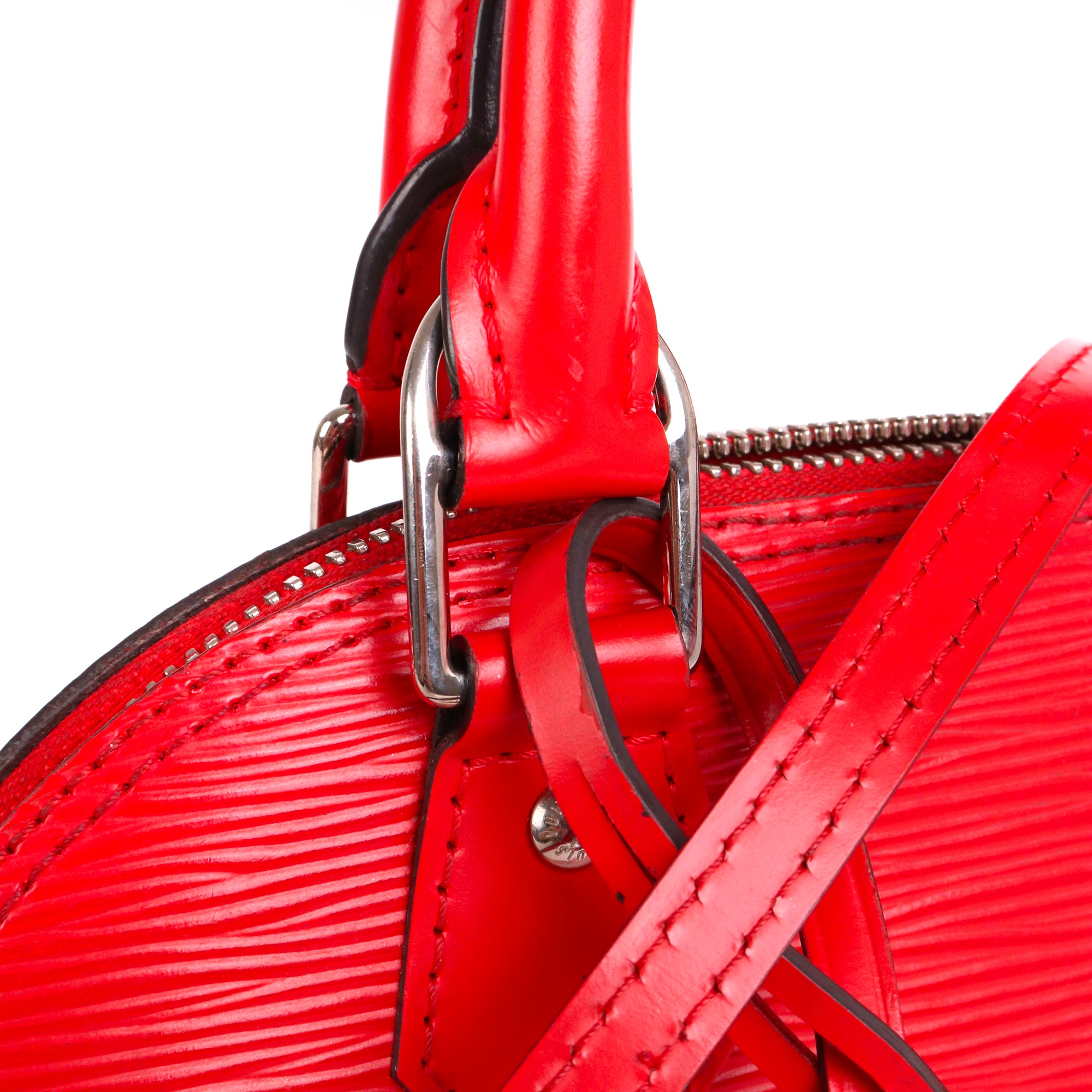 LOUIS VUITTON - Sac à bandoulière Alma BB Louis Vuitton en cuir épi rouge