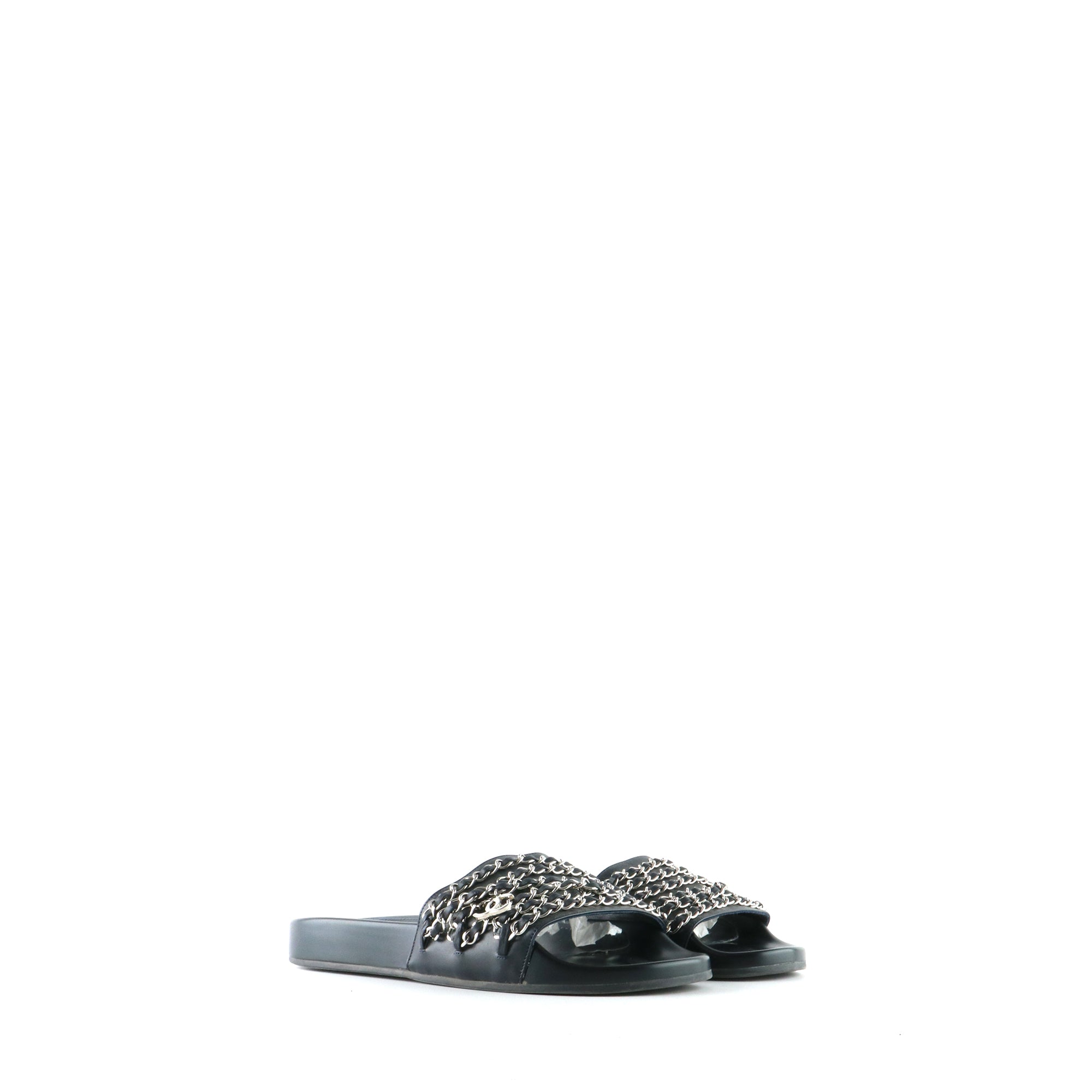 CHANEL - Black leather chain sandals (T38)