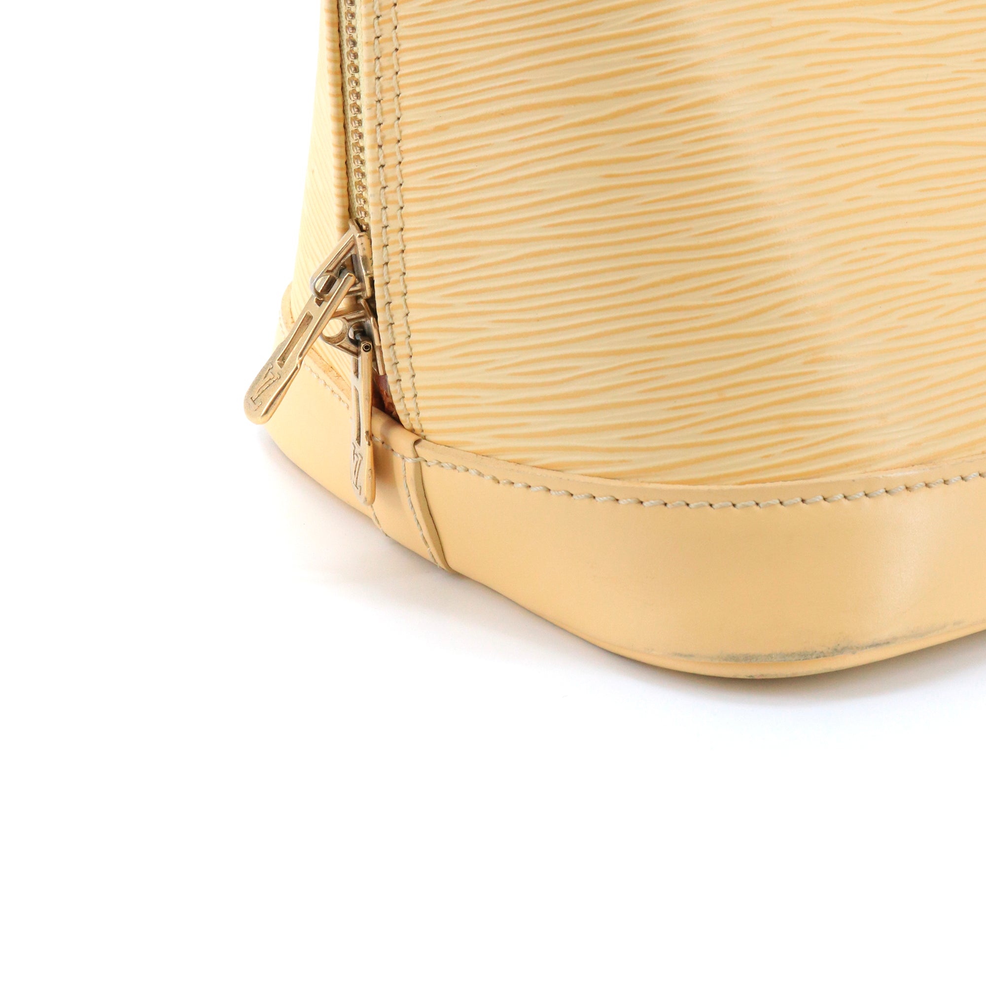 LOUIS VUITTON - Sac à main Alma PM Louis Vuitton en cuir épi jaune pastel