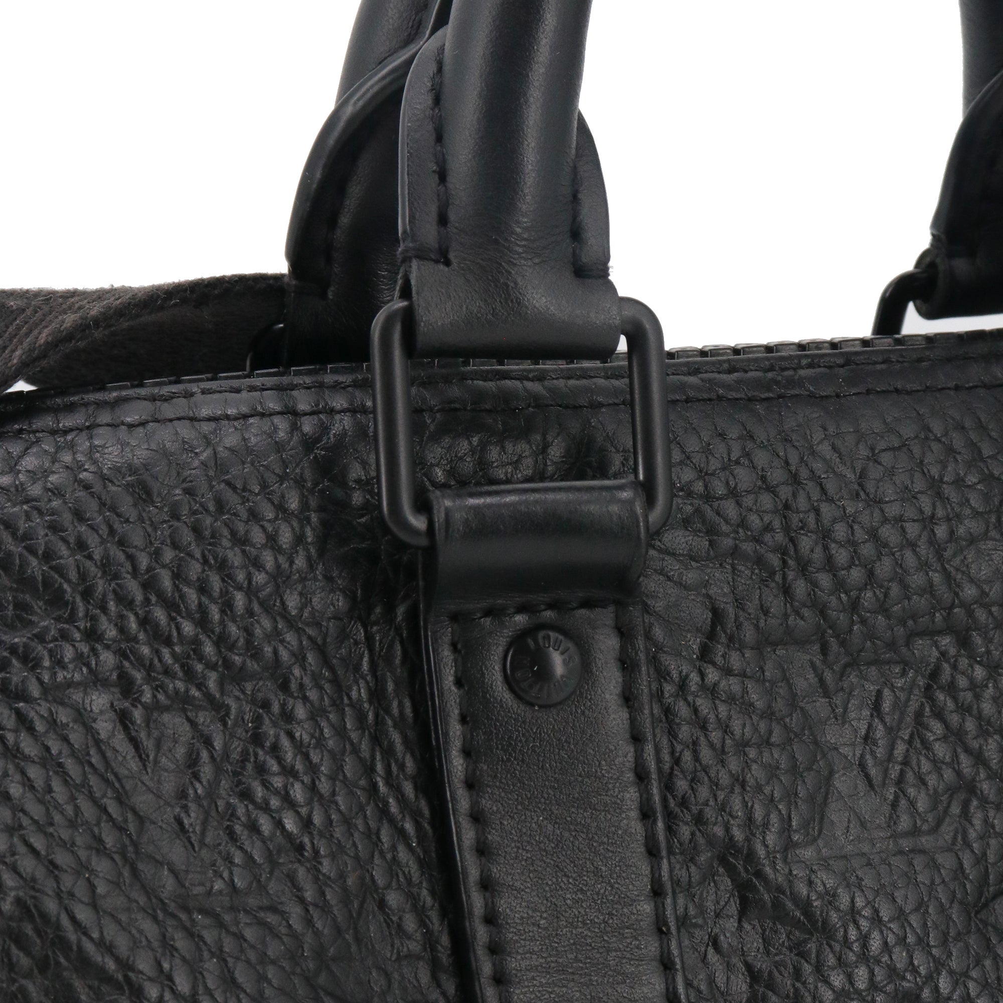 LOUIS VUITTON - Sac de bandoulière Keepall XS Louis Vuitton en cuir empreinte noir