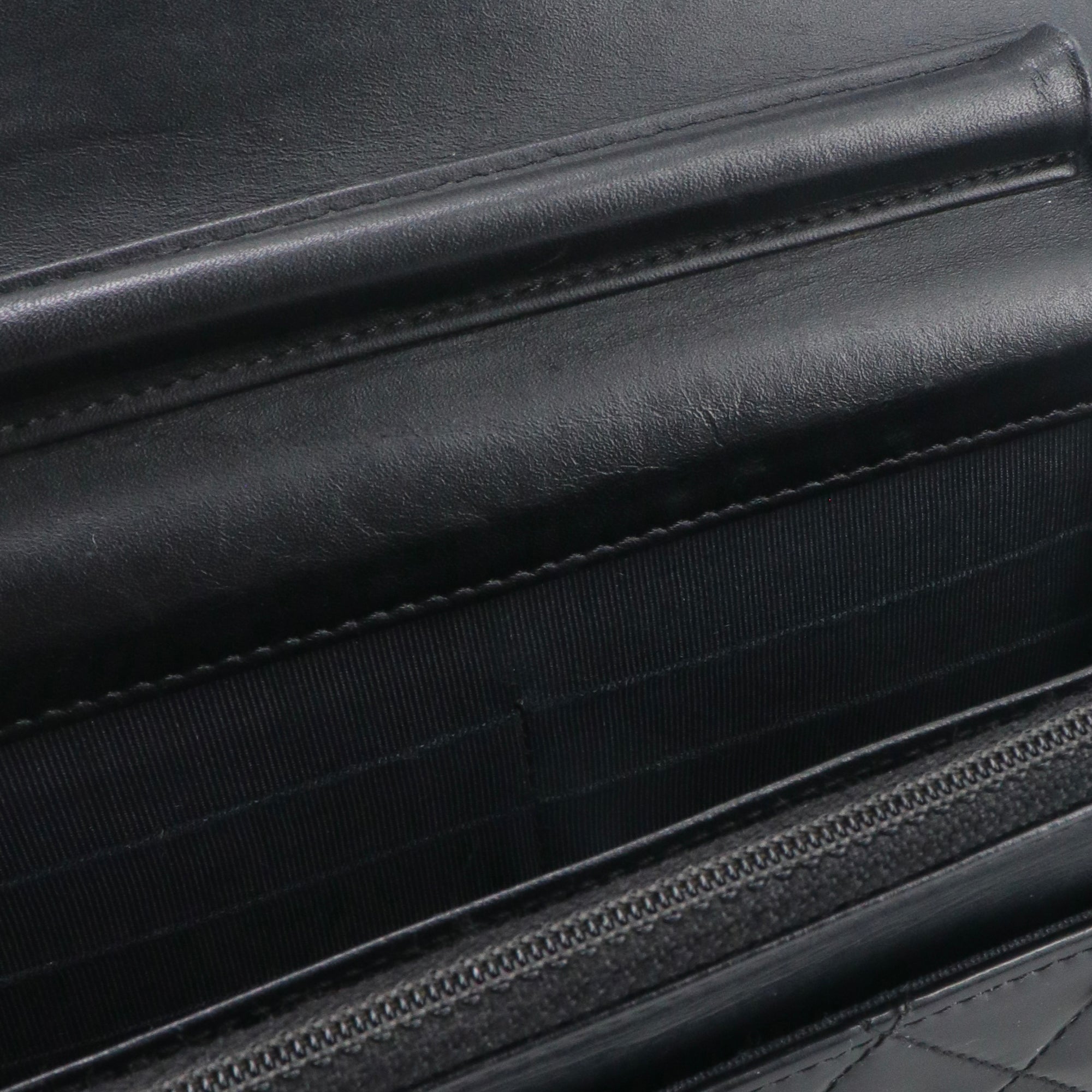 CHANEL - Timeless Wallet On Chain Bag in black patent leather