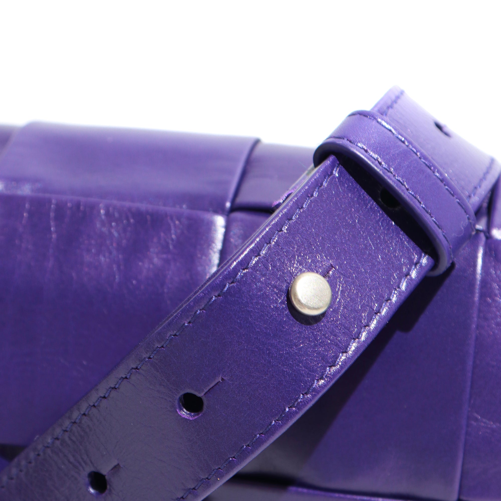 BOTTEGA VENETA - Cassette mini belt bag in purple smooth leather