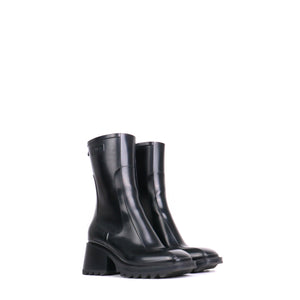 CHLOÉ - C Chloé ankle boots in crocodile-embossed leather (T38.5)