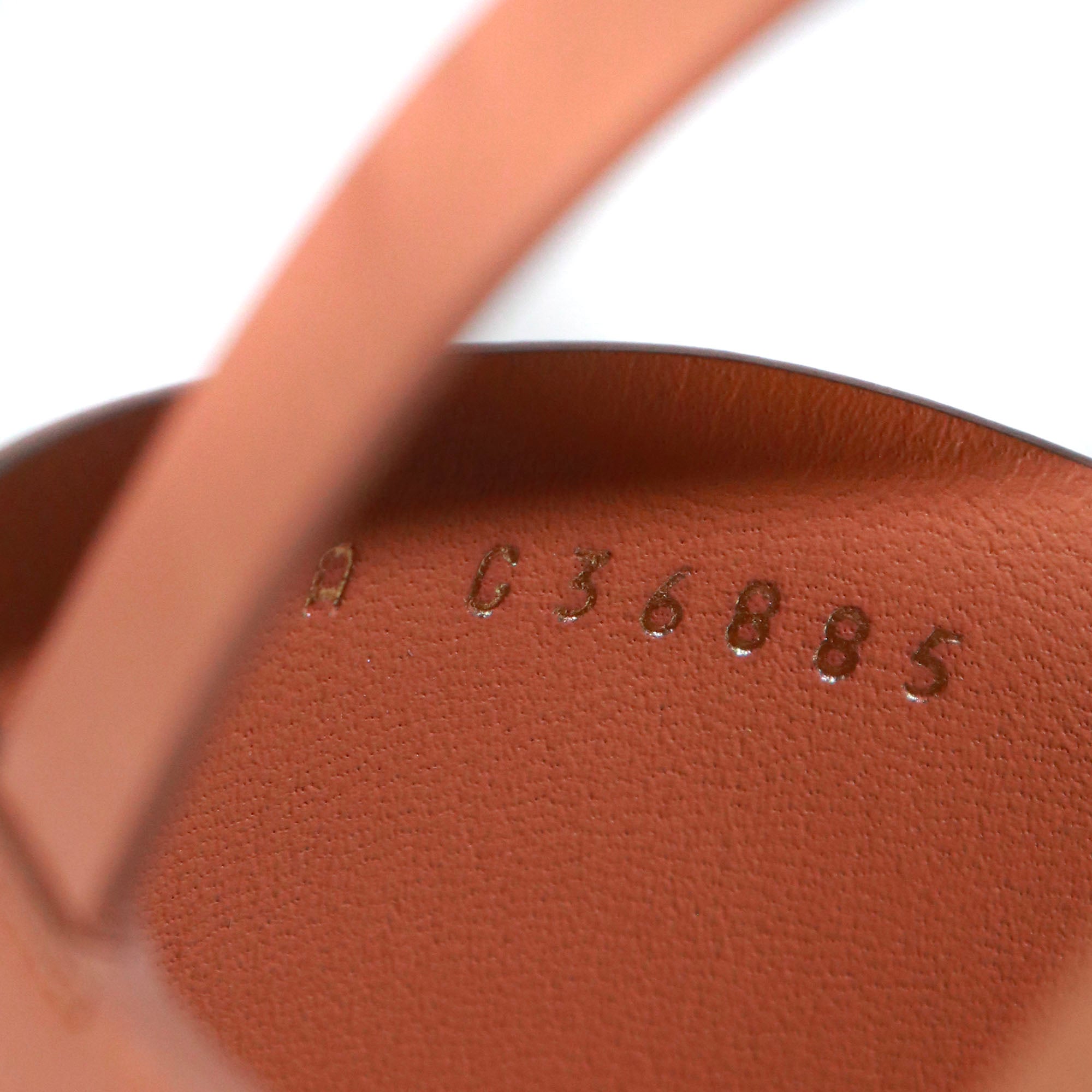 CHANEL - CC sandals in brown leather (T39)