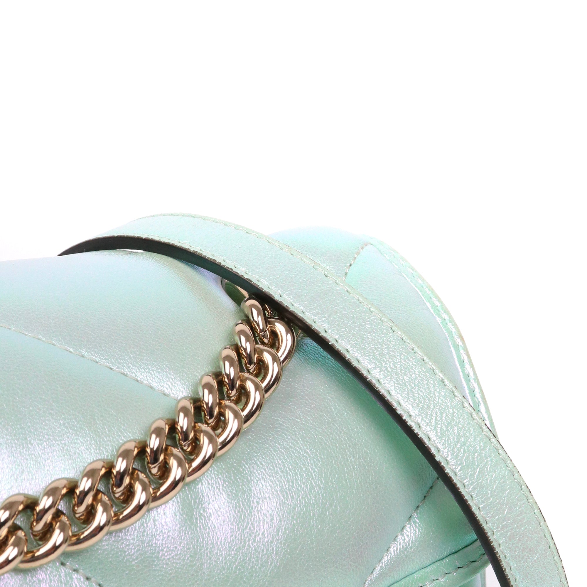 GUCCI - Sac à bandoulière GG Marmont small Gucci en cuir bleu irisé édition limitée