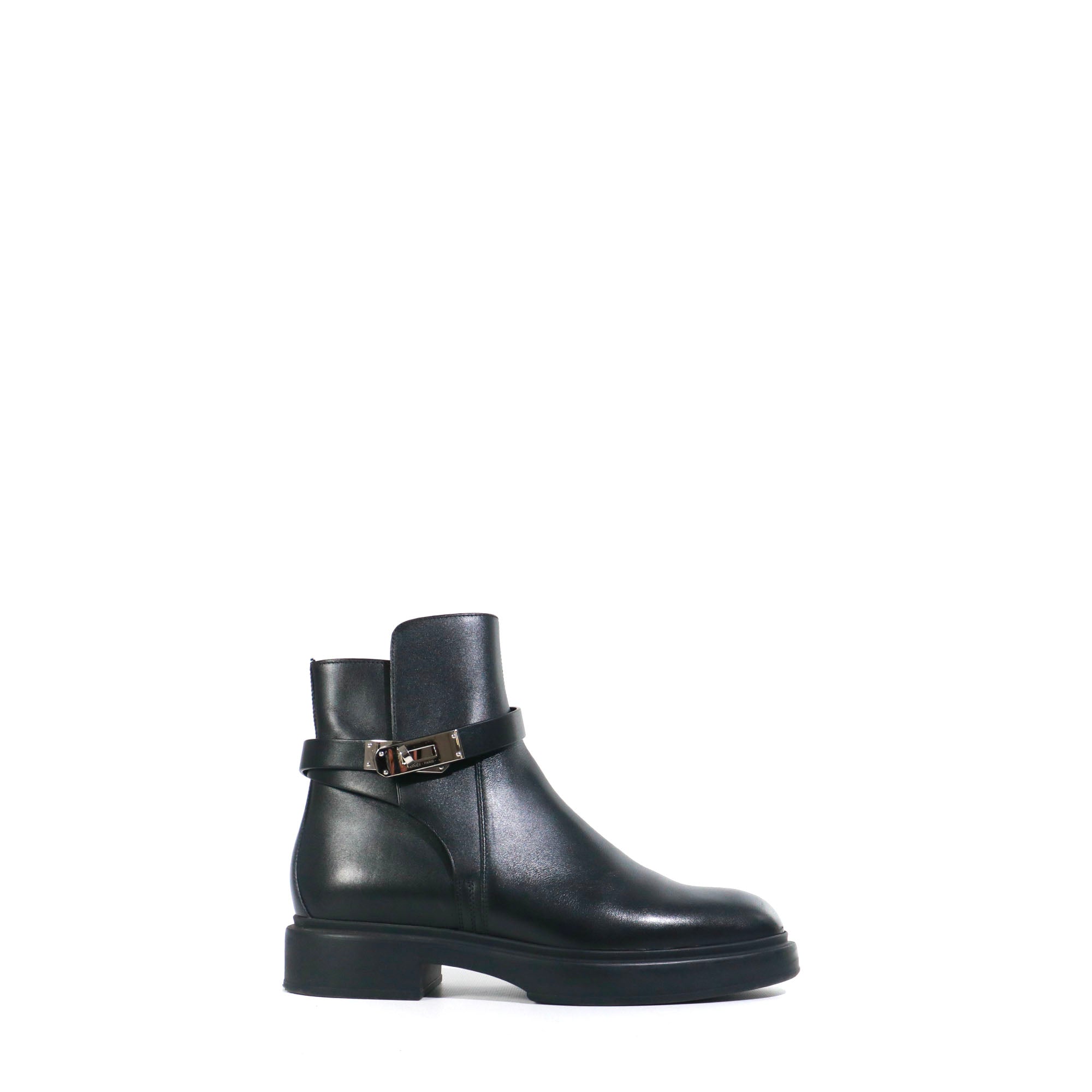 HERMÈS - Veo Hermès ankle boots in black leather (T39.5)