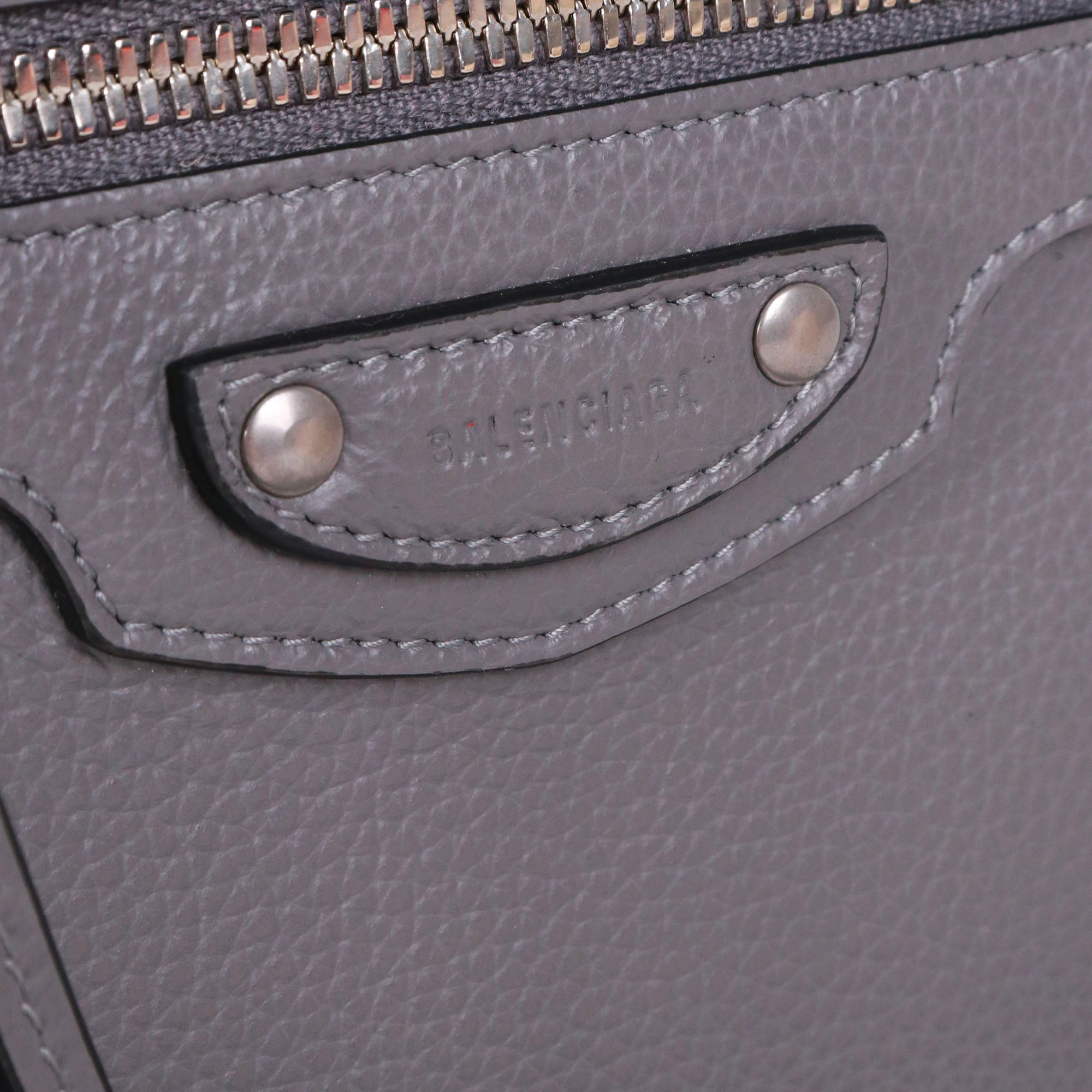 BALENCIAGA - Balenciaga nano flat Neo Classic shoulder bag in gray grained leather