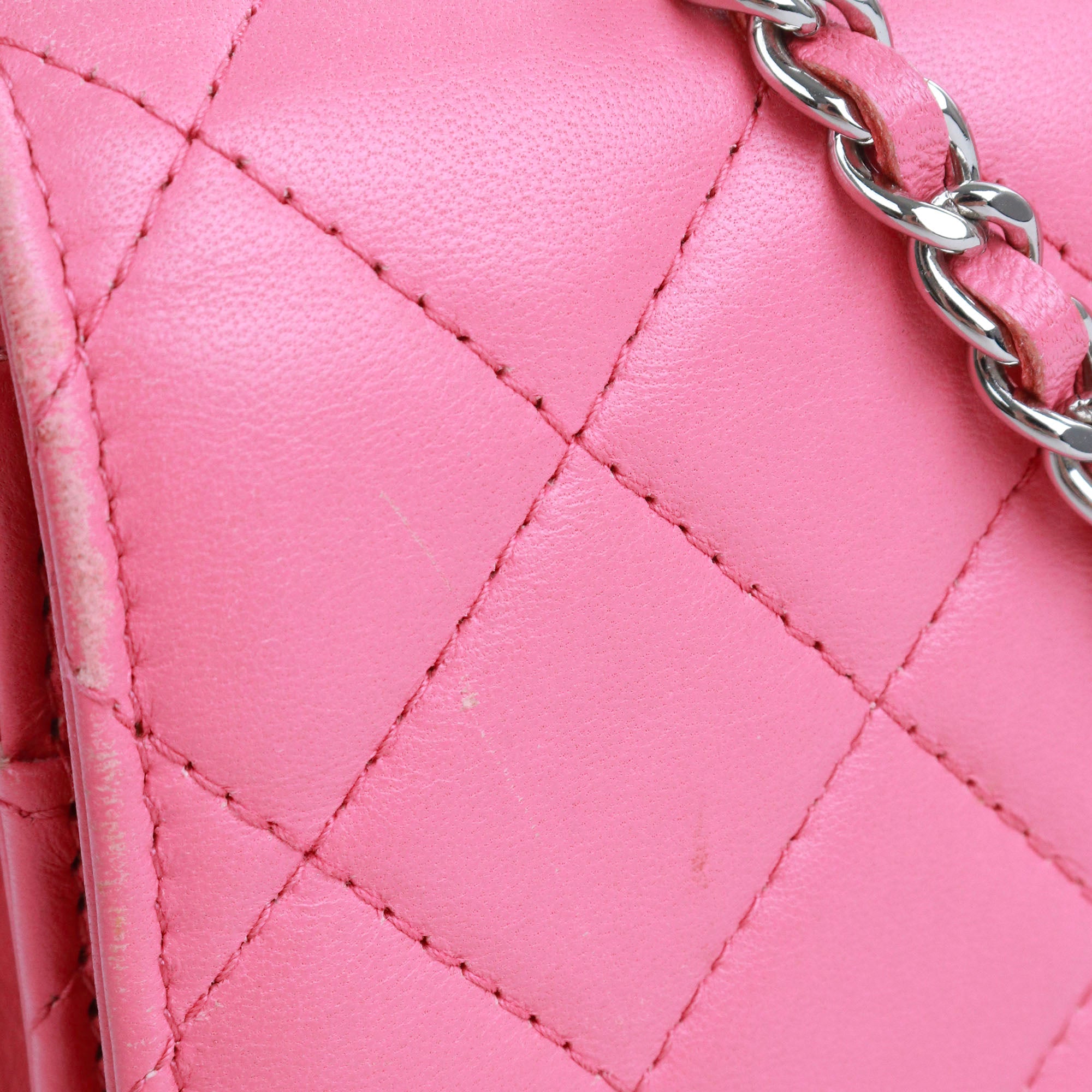 CHANEL - Sac Wallet On Chain Timeless Chanel en cuir lisse rose