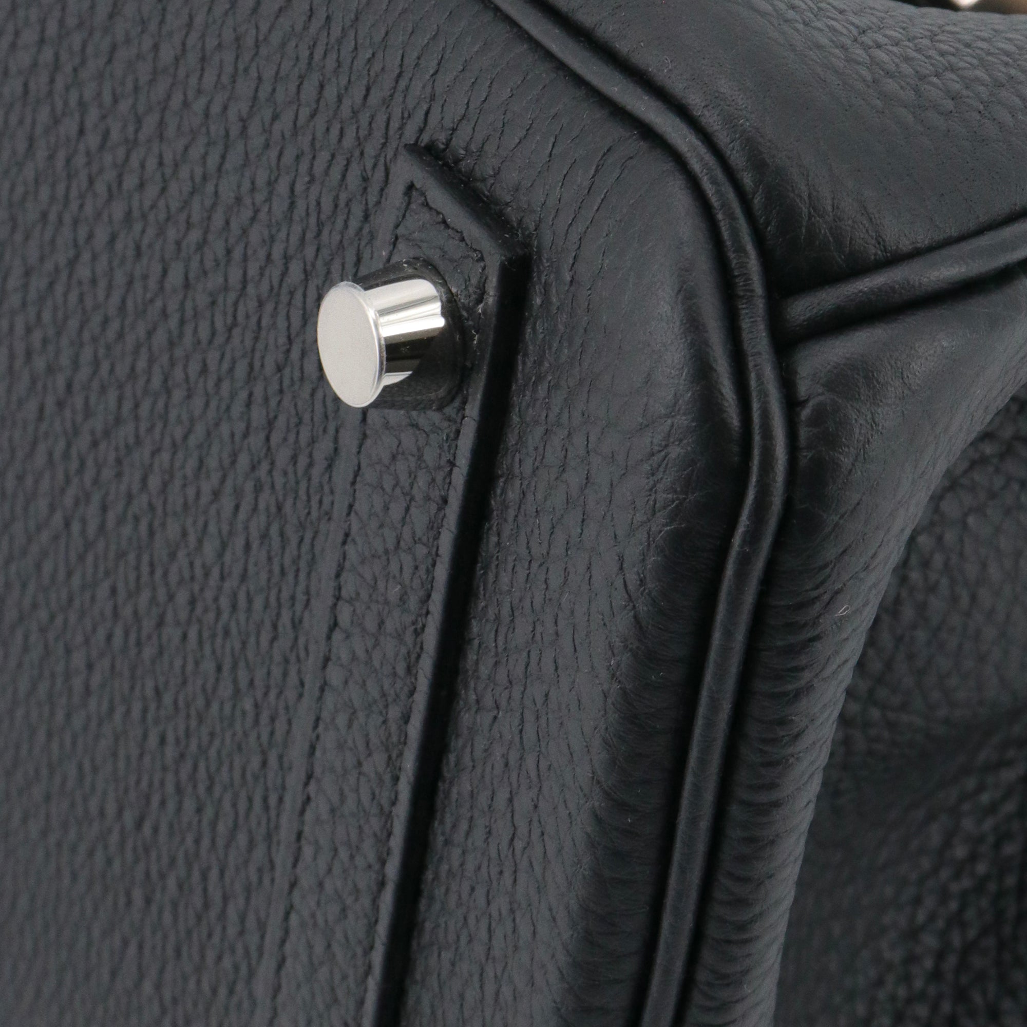 HERMÈS - Birkin 35 handbag in black togo leather 