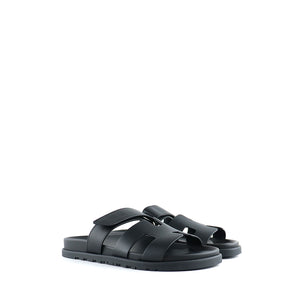 HERMÈS - Sandales Chypre en cuir lisse noir (T39)