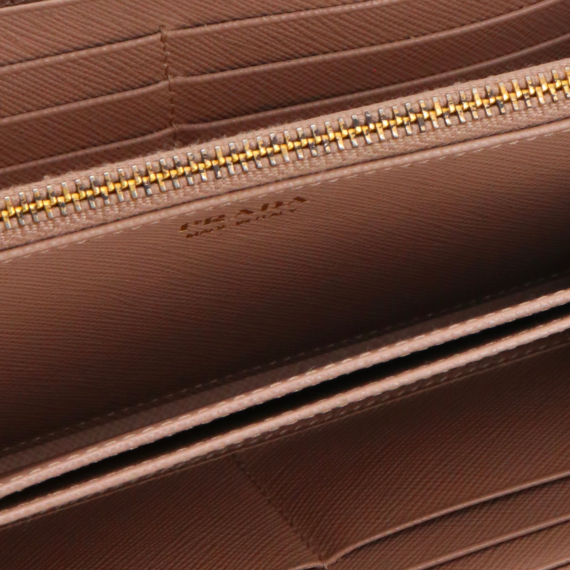 PRADA - Leather wallet 