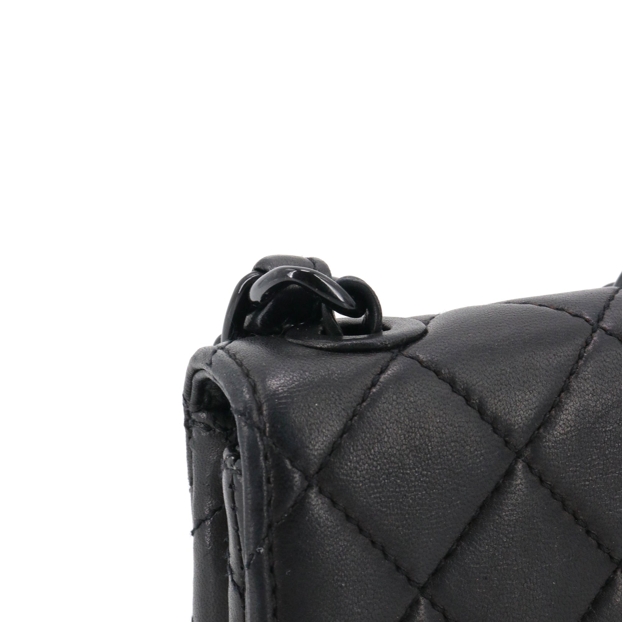 CHANEL - Chanel Timeless Mini Square shoulder bag in vintage black leather