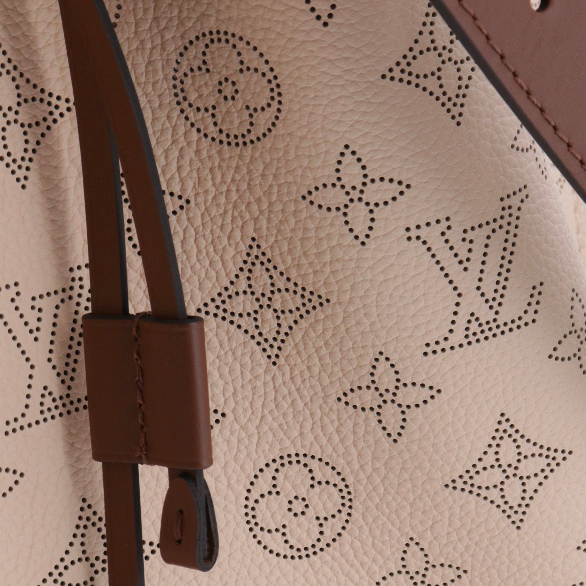 LOUIS VUITTON - Louis Vuitton Muria shoulder bag in mahina leather