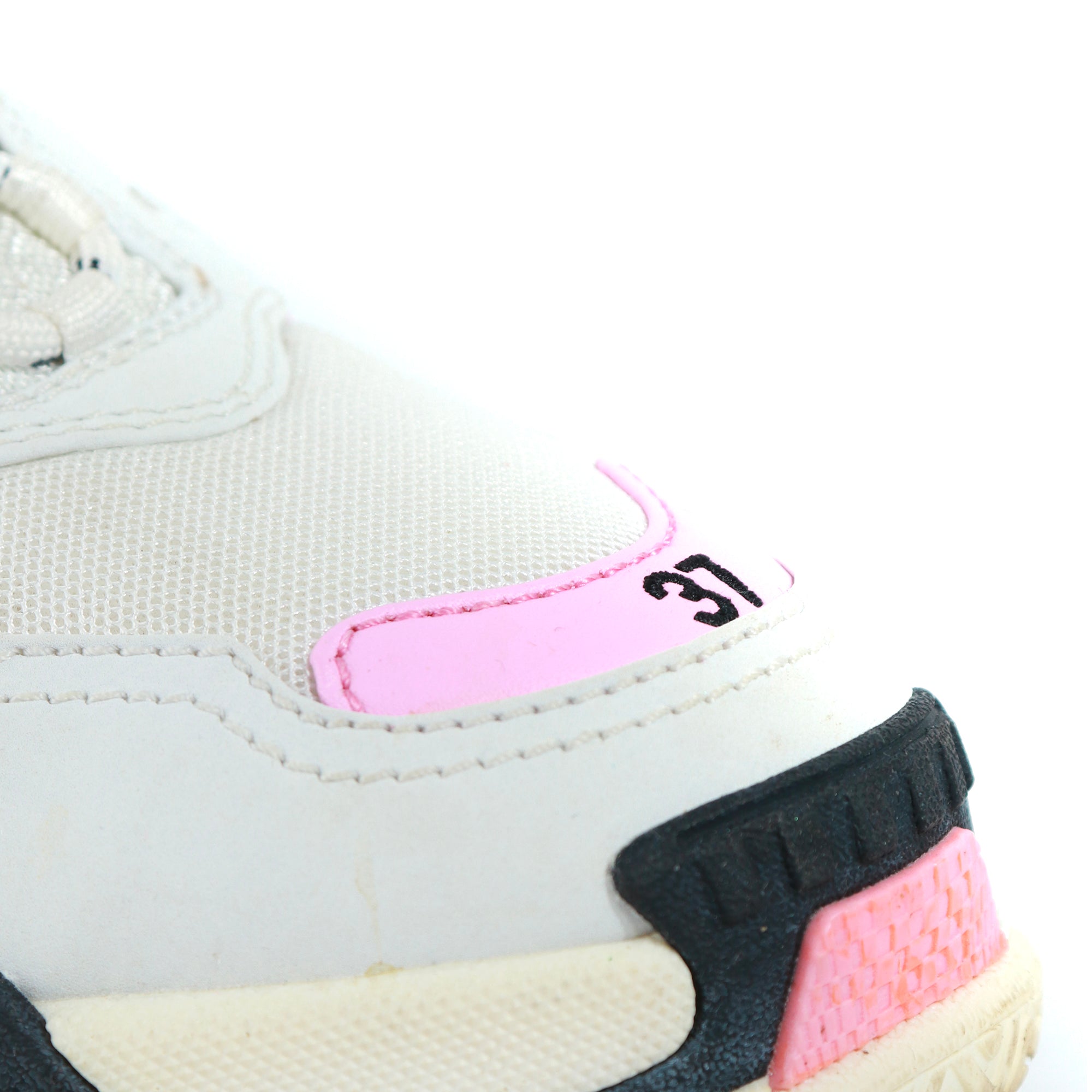BALENCIAGA - White and pink Triple S sneakers (T37)