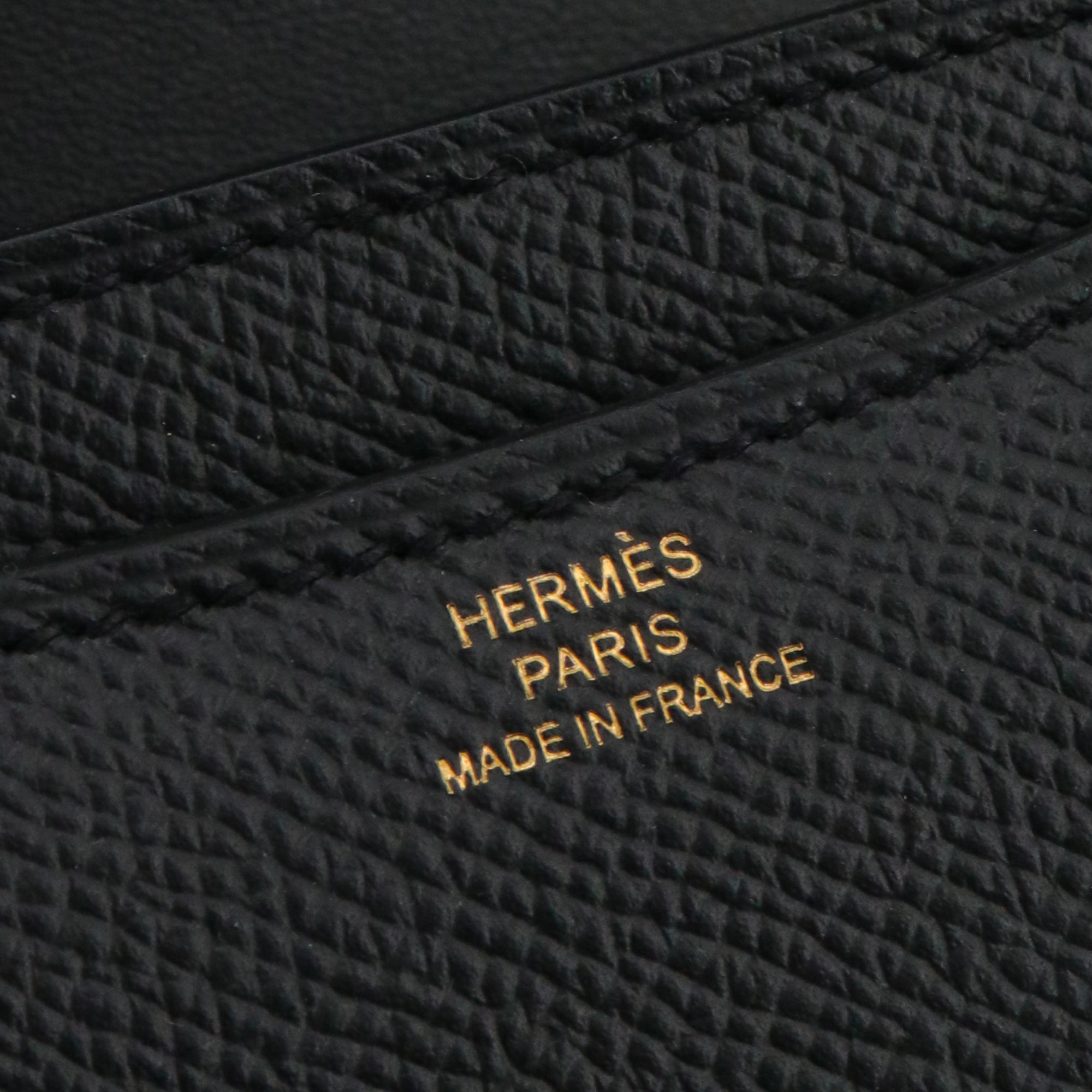 HERMÈS - Sac à bandoulière Constance 18 Hermès en cuir epsom noir