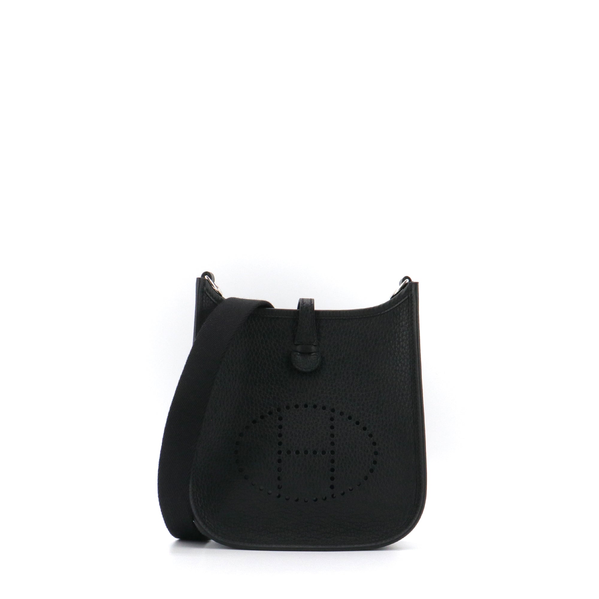 HERMÈS - Hermès Evelyne 16 shoulder bag in black Taurillon Clémence leather