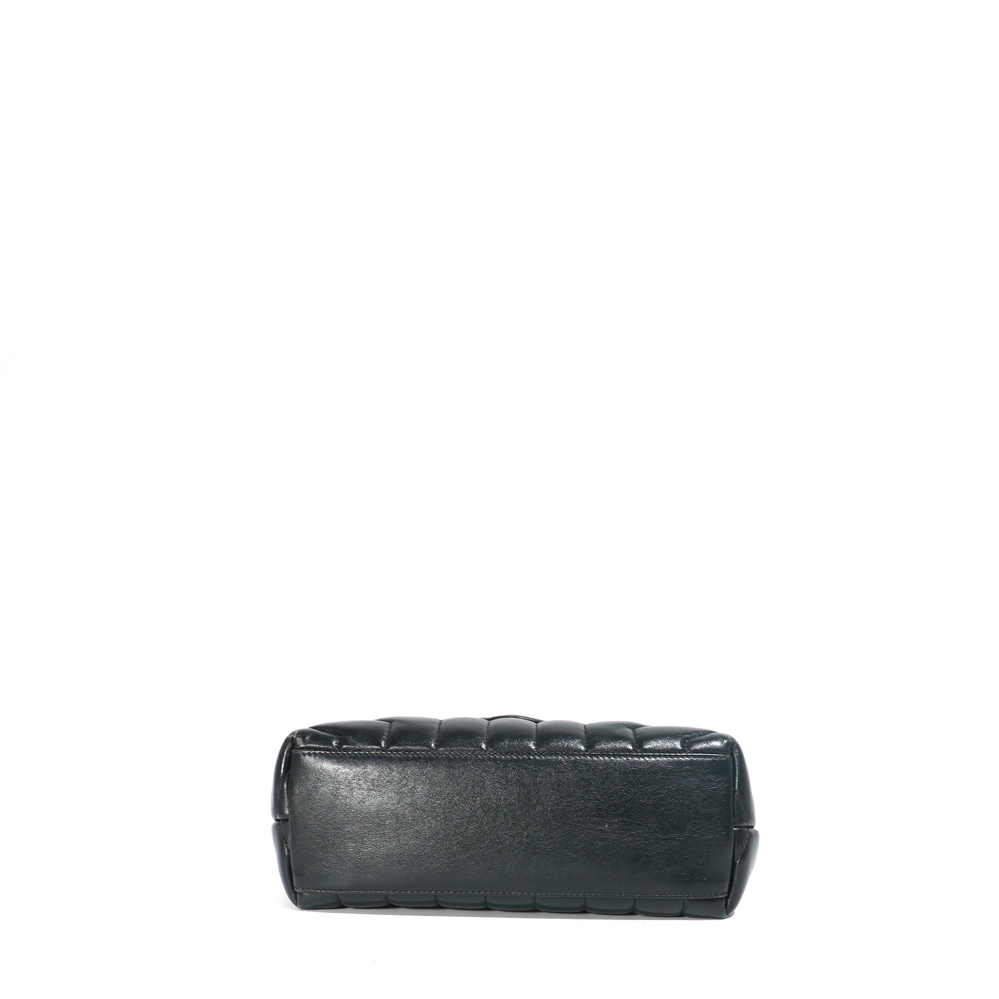 SAINT LAURENT - Loulou small shoulder bag in black quilted leather