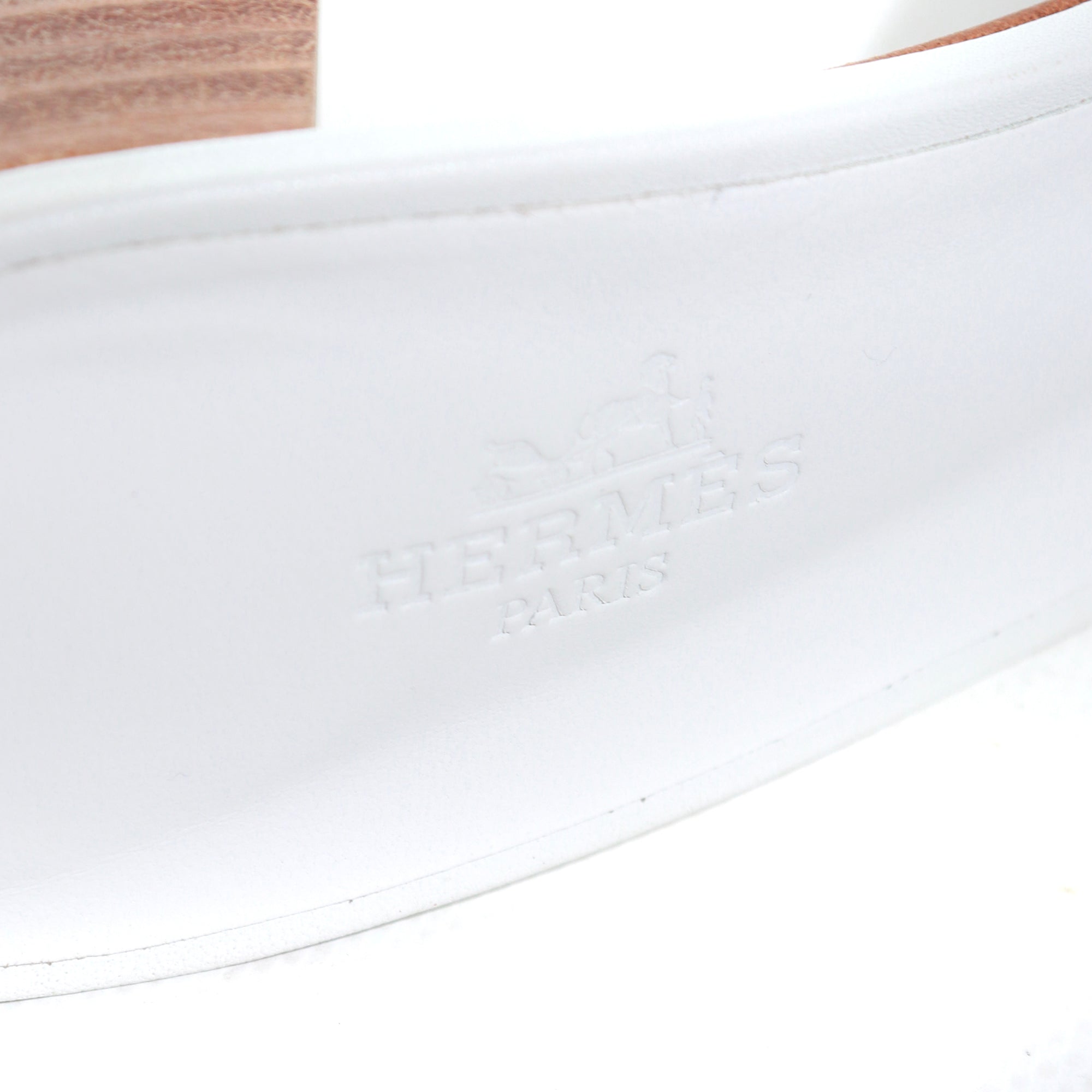 HERMÈS - Bastille sandals in white smooth leather (T39.5)