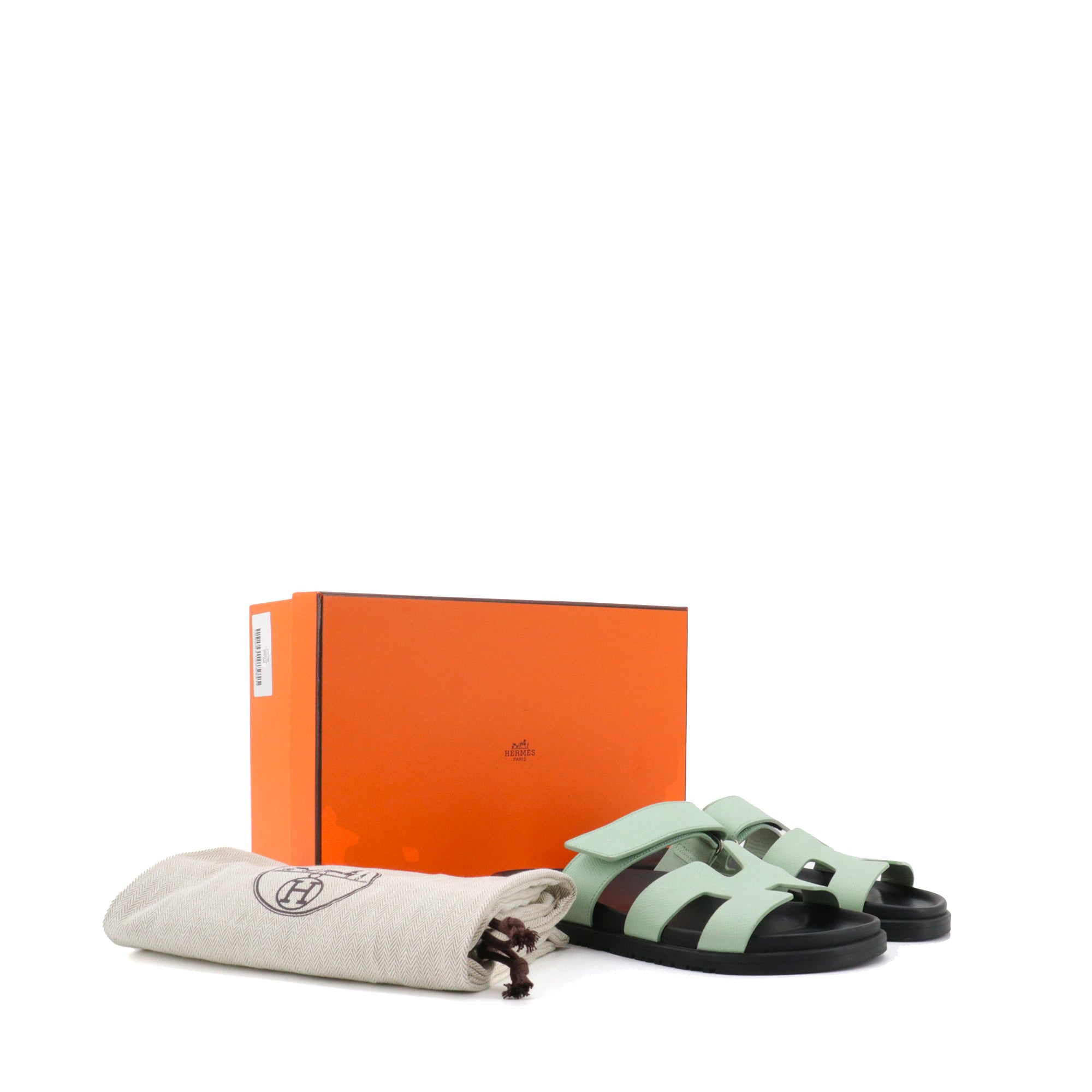 HERMÈS - Sandales Chypre Hermès en cuir epsom mint green (T38)