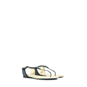 CHANEL - Sandales plates CC en cuir (T39)