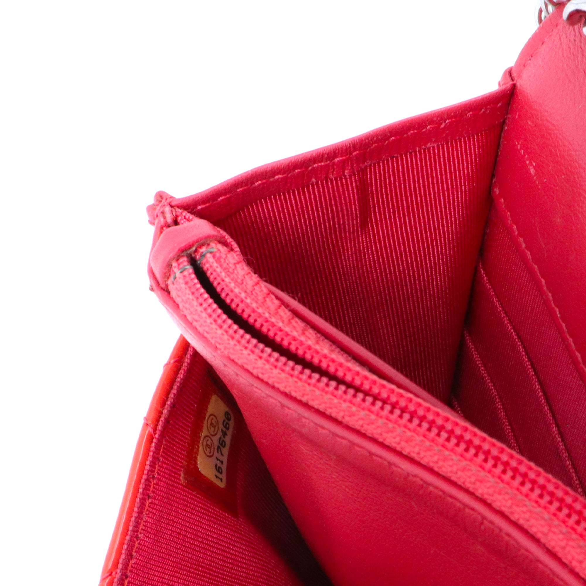 CHANEL - Chanel Wallet On Chain shoulder bag in pink patent leather