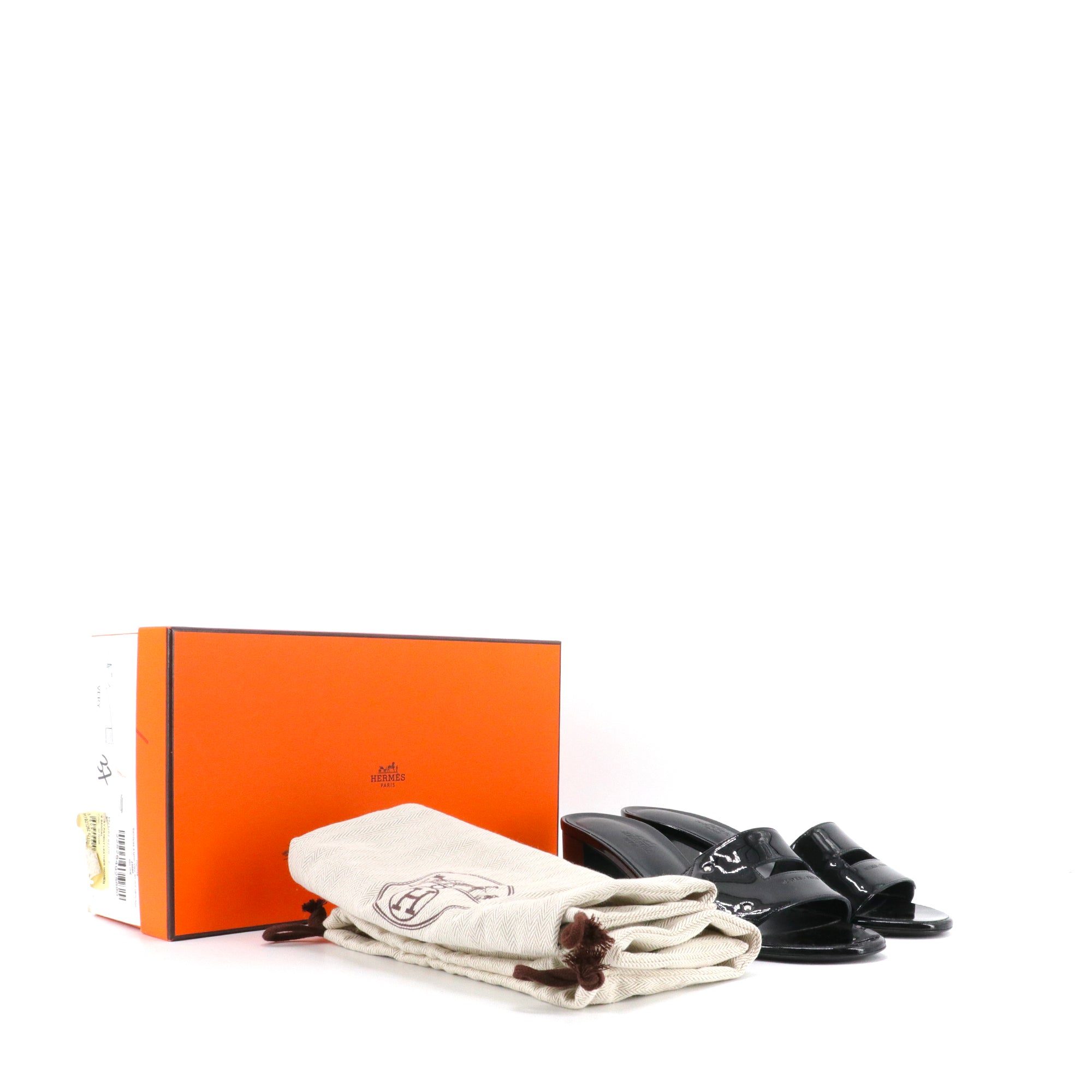HERMÈS - View Hermès heeled sandals in black patent leather (T37)