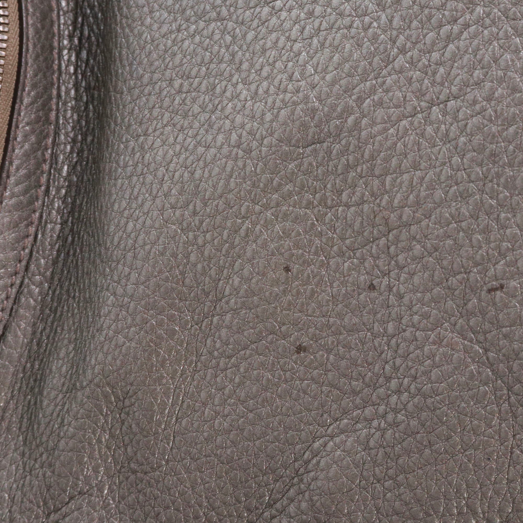 GUCCI - Sac cabas Soho Gucci en cuir grainé argenté vintage