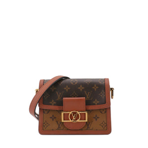 LOUIS VUITTON - Louis Vuitton Dauphine mini shoulder bag in monogrammed canvas