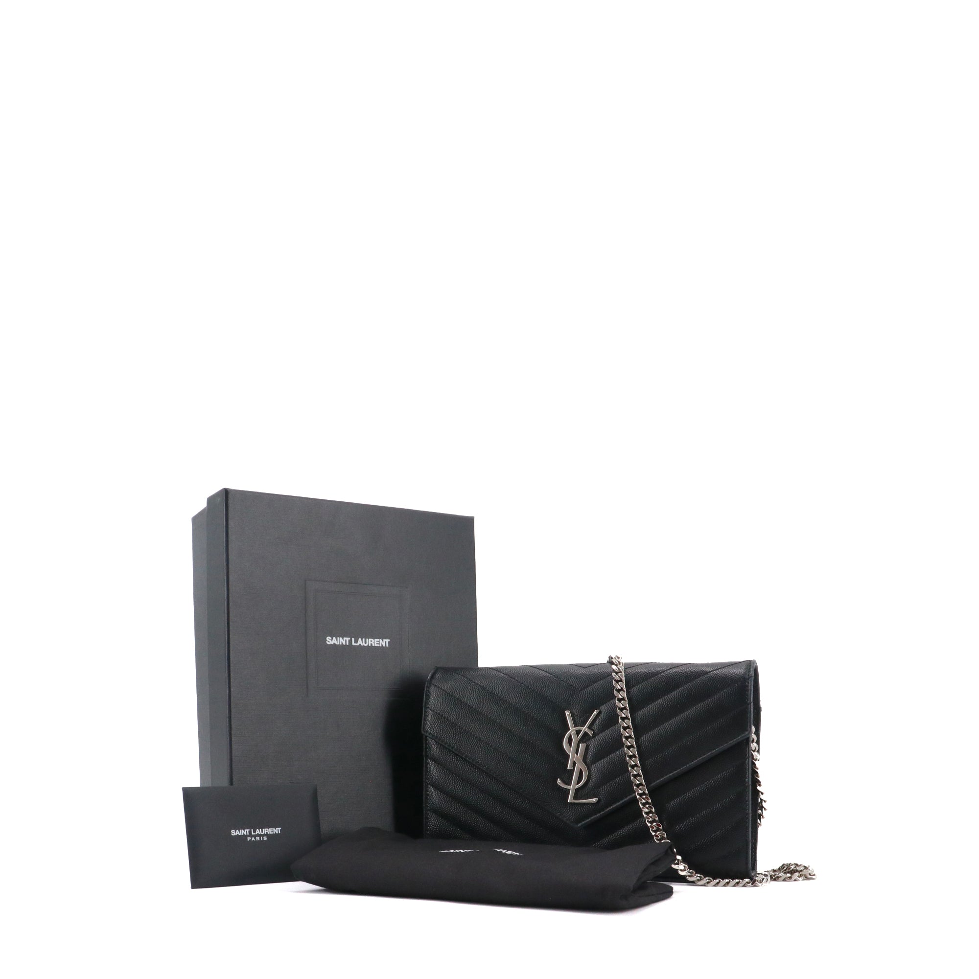 SAINT LAURENT - Sac à bandoulière Wallet on chain Cassandre Saint Laurent cuir grainé chevron noir