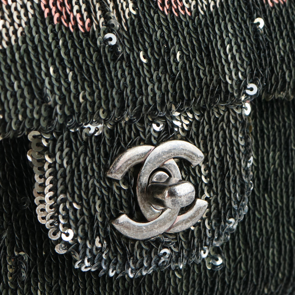 CHANEL - Sac à main Timeless 25 en sequins Coco Cuba édition limitée