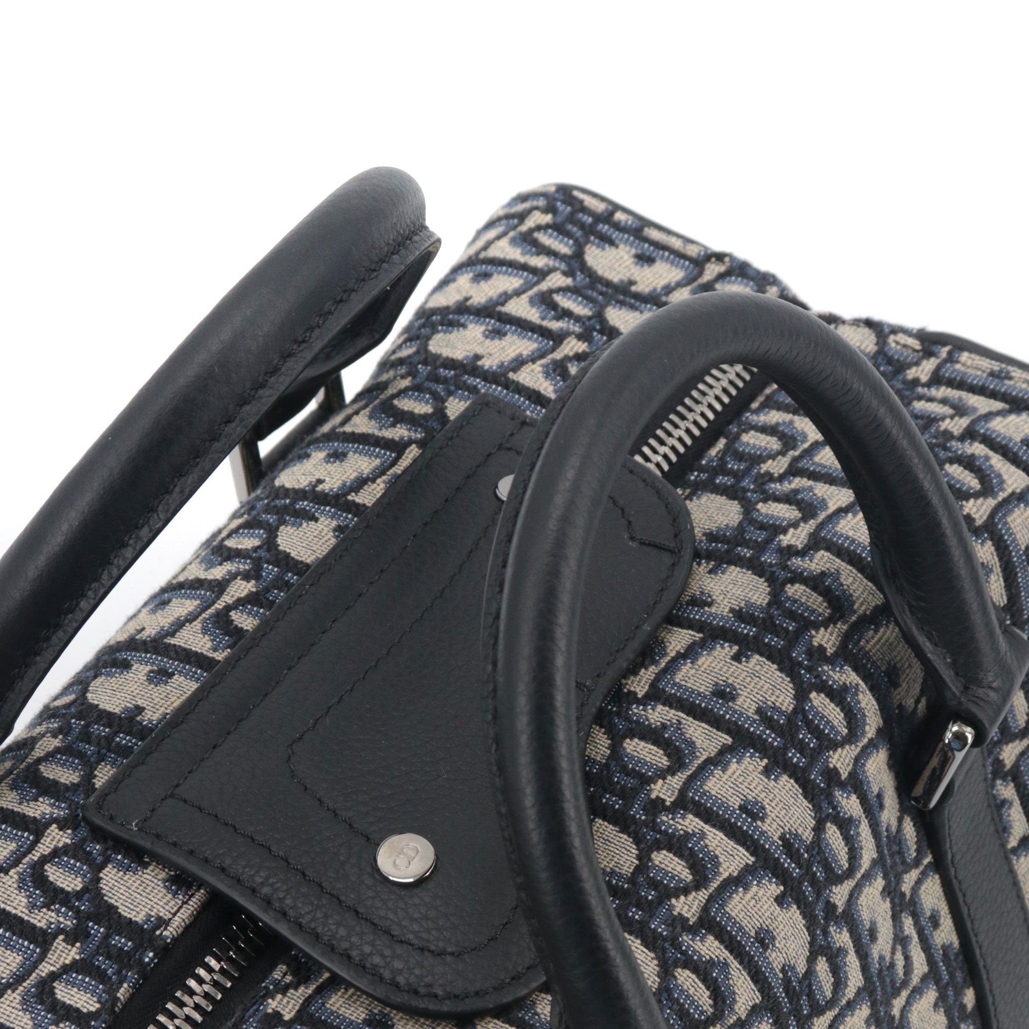 DIOR - Roller shoulder bag in navy blue grained leather