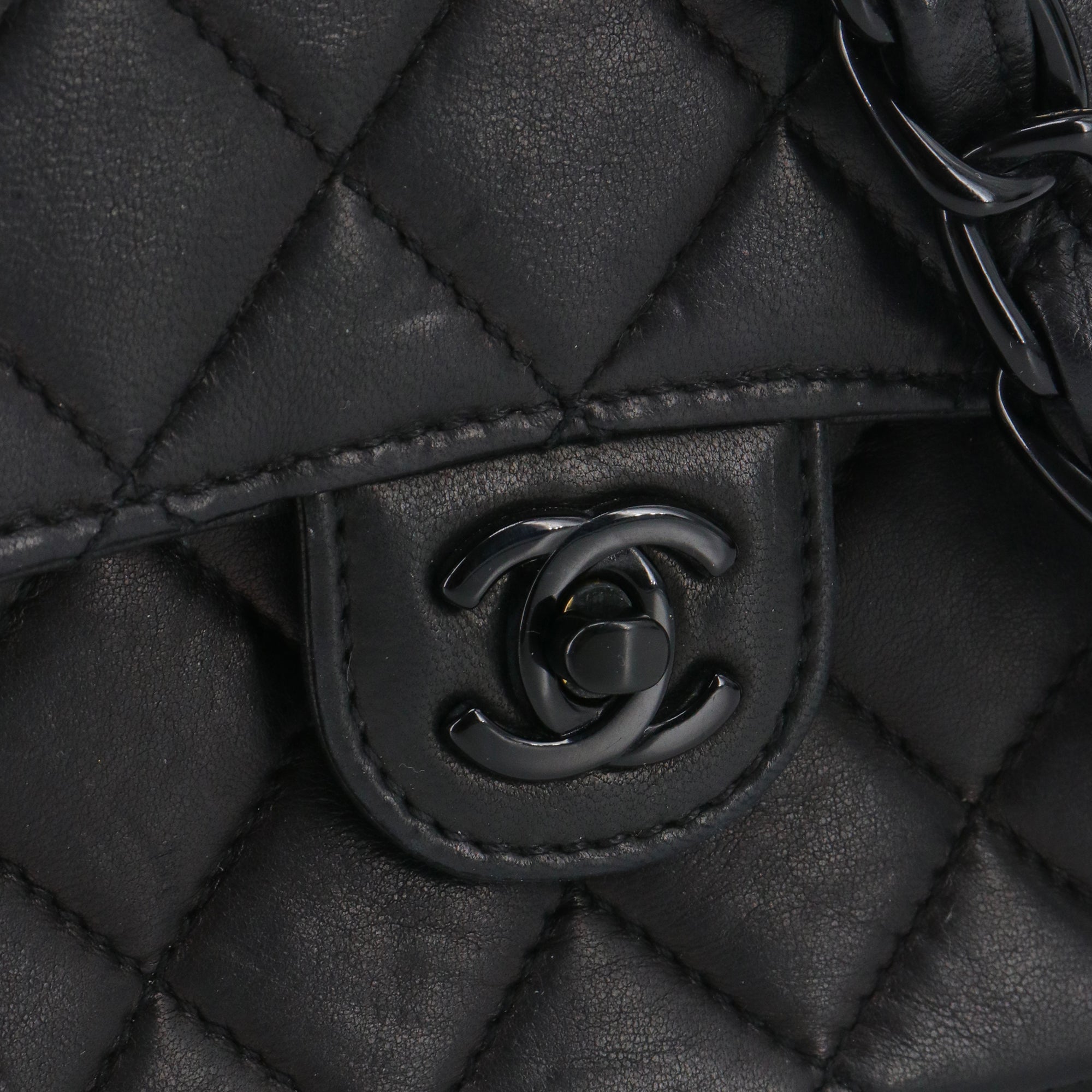 CHANEL - Chanel Timeless Mini Square shoulder bag in vintage black leather