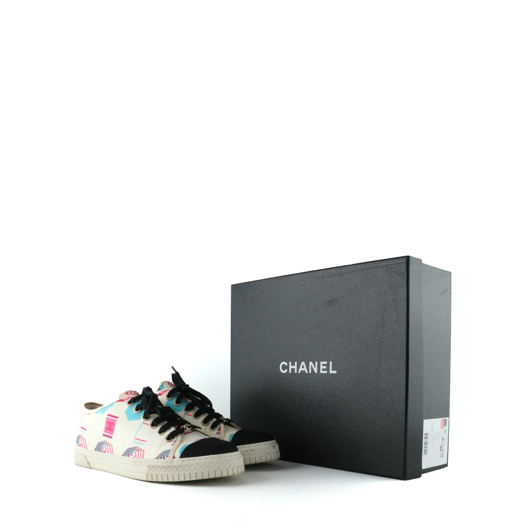 CHANEL - Baskets en toile à motif (T37,5)