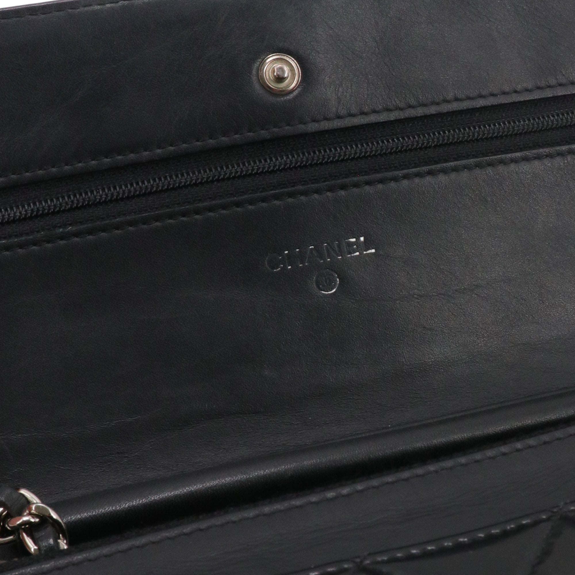 CHANEL - Timeless Wallet On Chain Bag in black patent leather