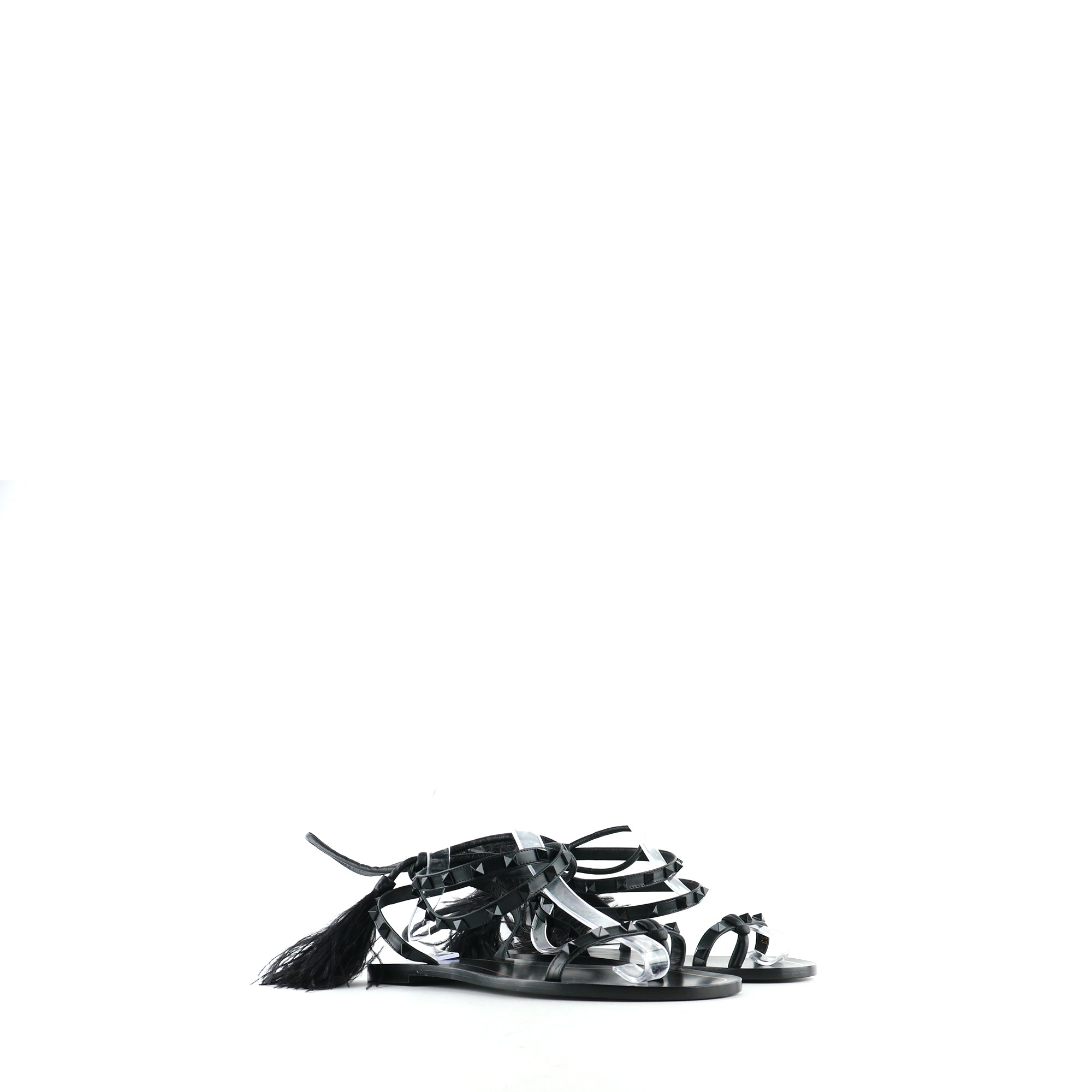 VALENTINO - Rockstud sandals in black leather and ostrich feathers (T41.5)