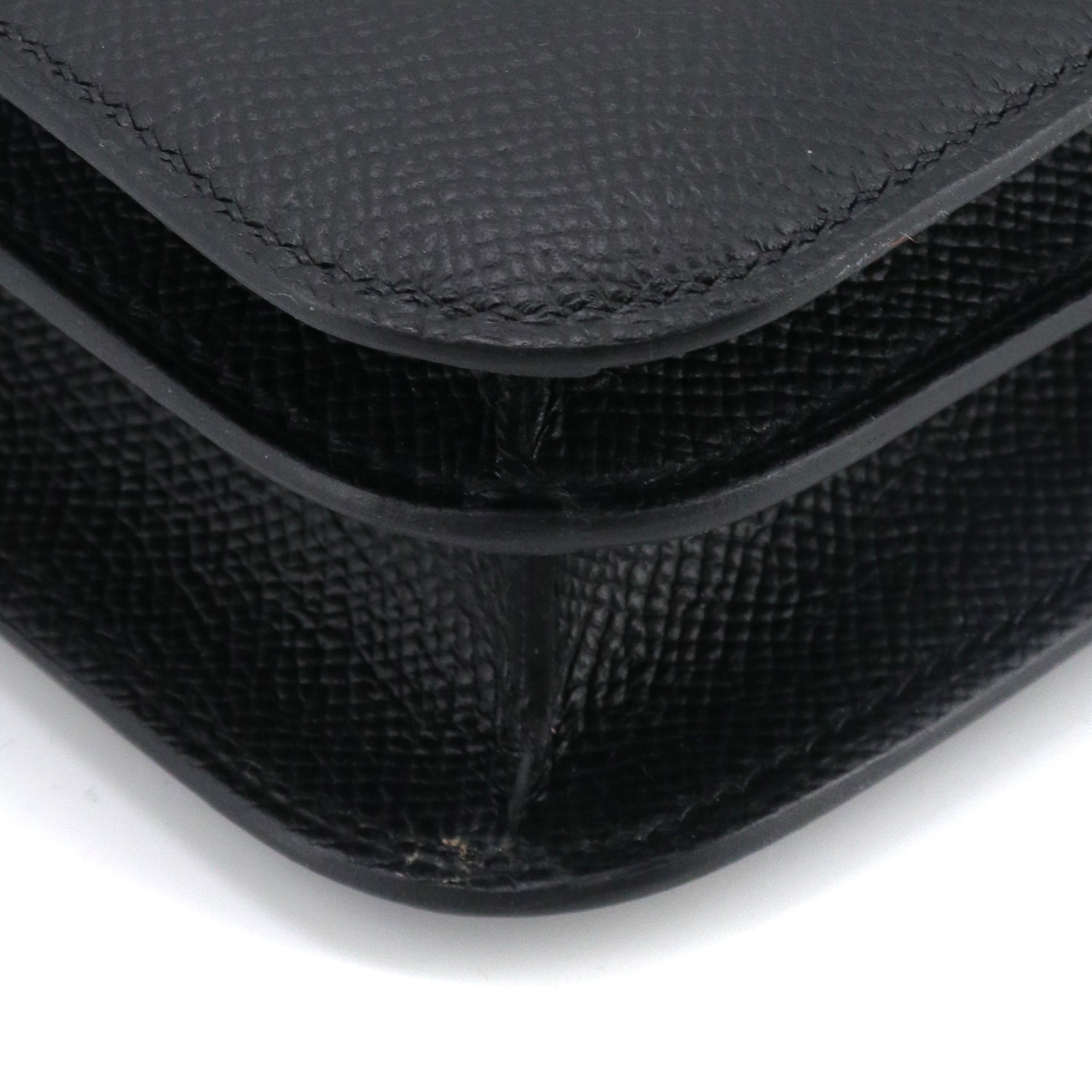 HERMÈS - Sac à bandoulière Constance 18 Hermès en cuir epsom noir