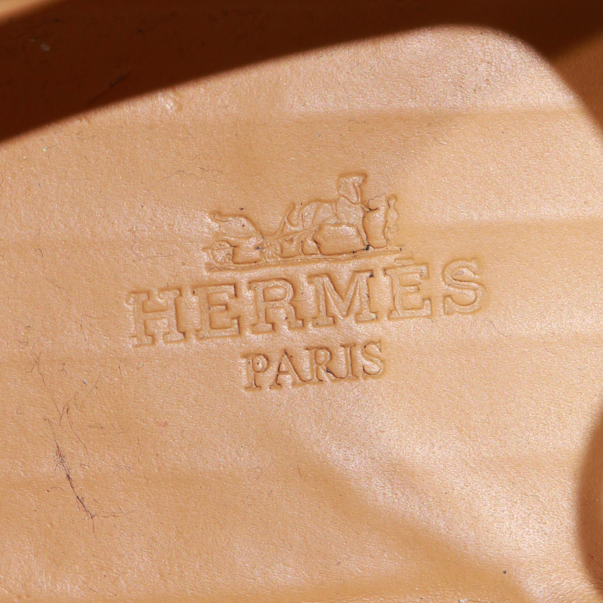 HERMÈS - Black leather sneakers (T42)
