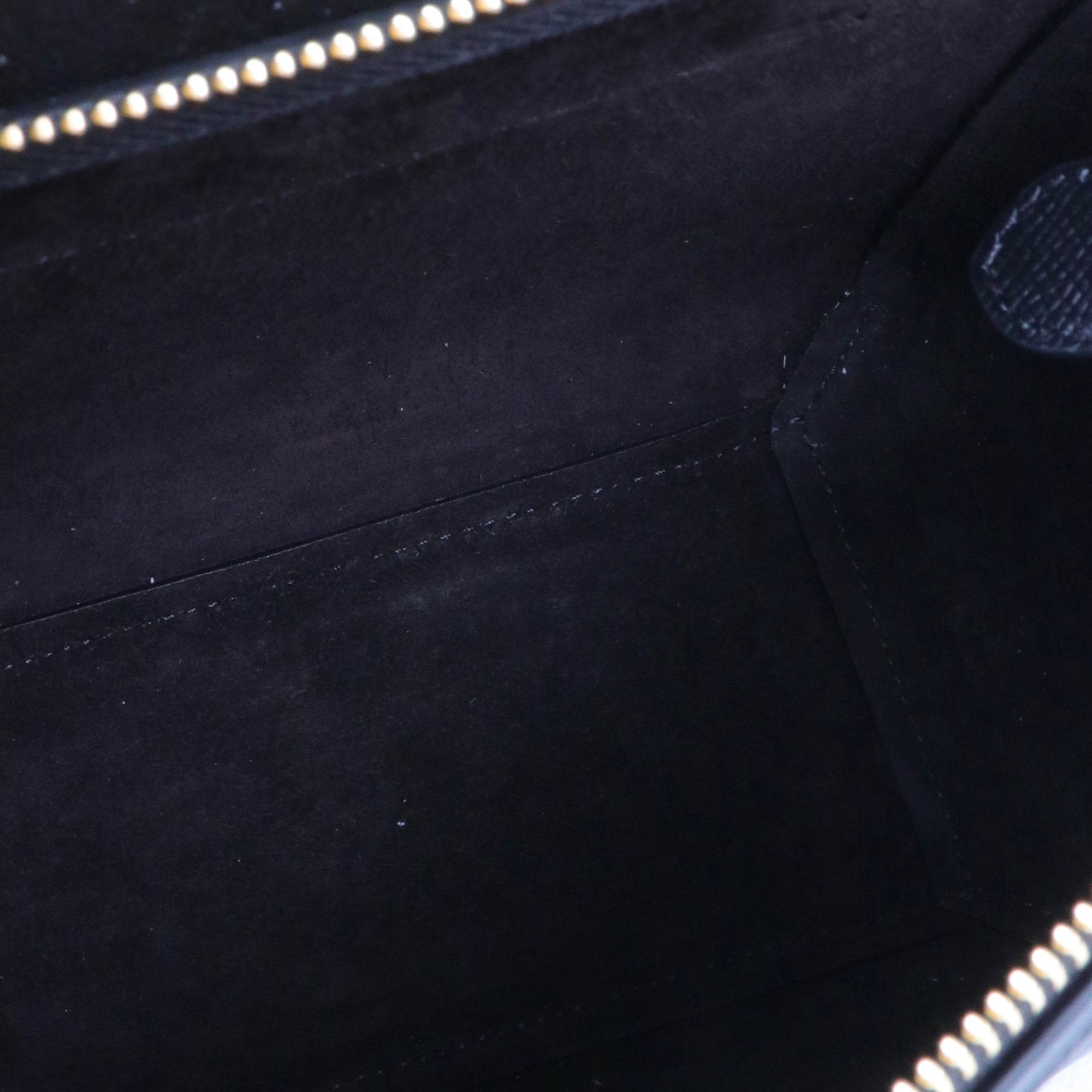 CELINE - Sac à bandoulière Belt nano Celine en cuir grainé noir