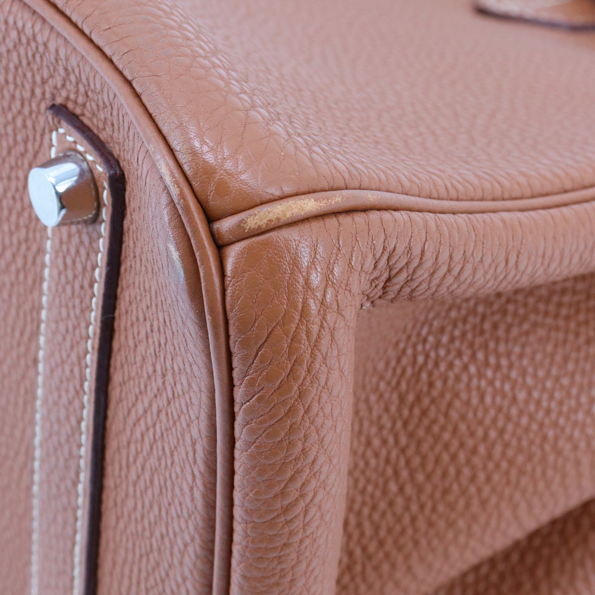 HERMÈS - Sac à main Birkin 35 Hermès en cuir grainé gold
