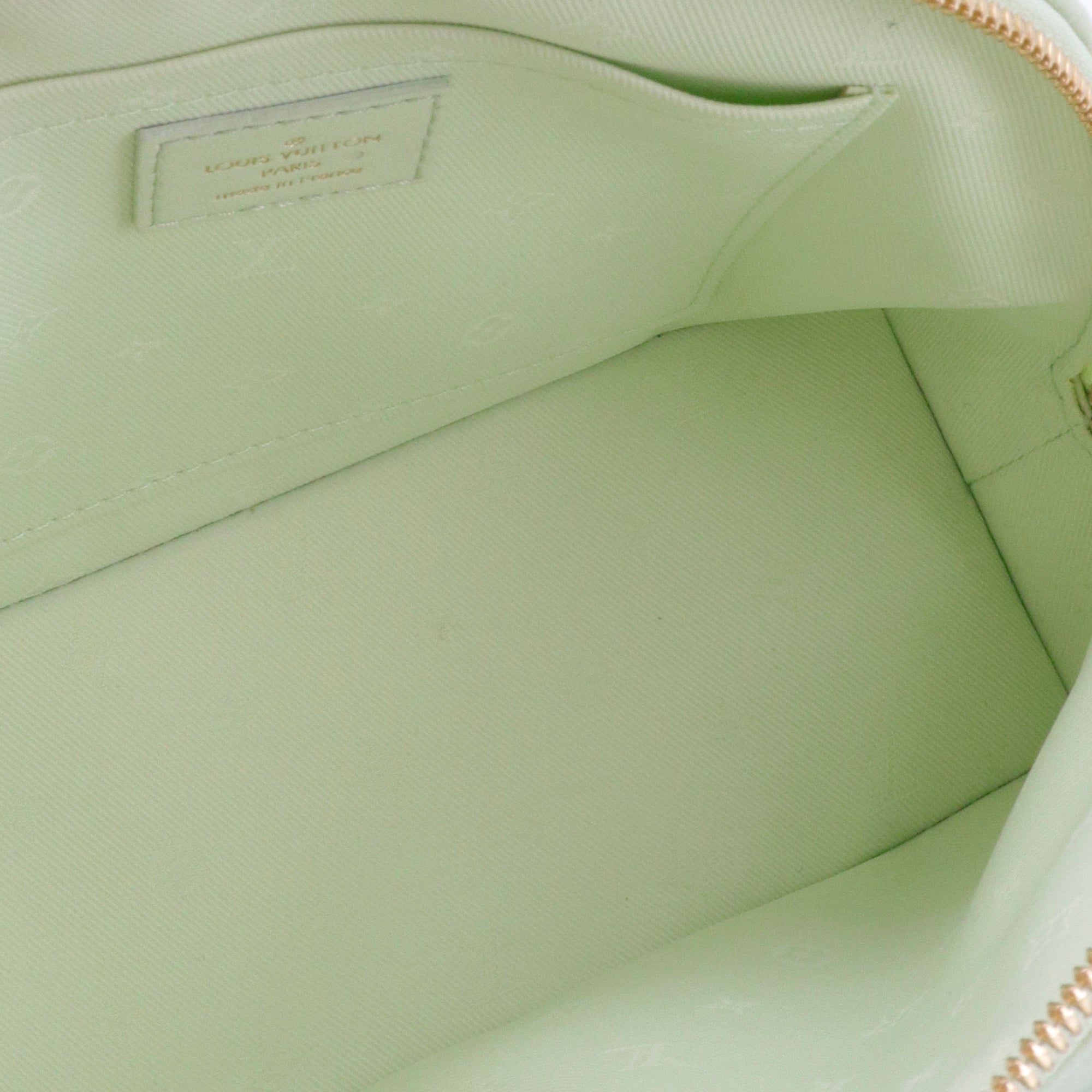 LOUIS VUITTON - Louis Vuitton Alma BB Bubblegram shoulder bag in sea green leather
