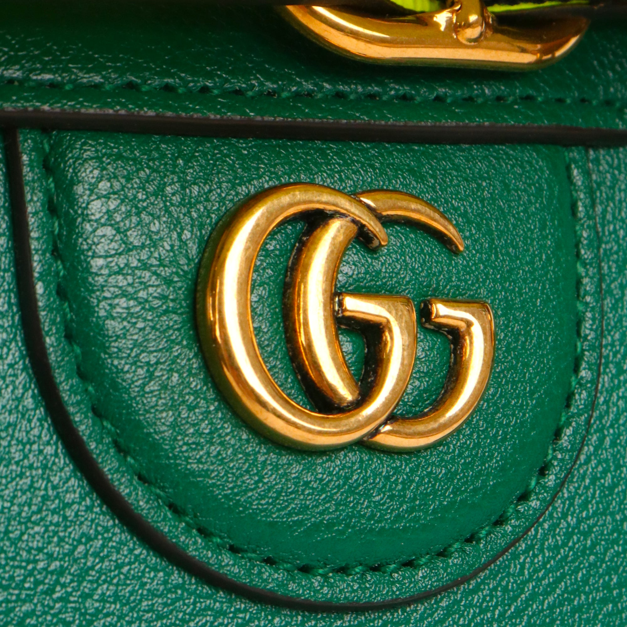 GUCCI - GG Marmont Small Size shoulder bag in black leather