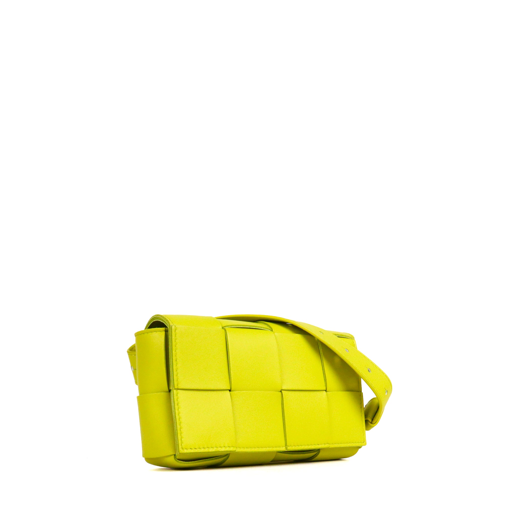 BOTTEGA VENETA - Cassette mini belt bag in purple smooth leather