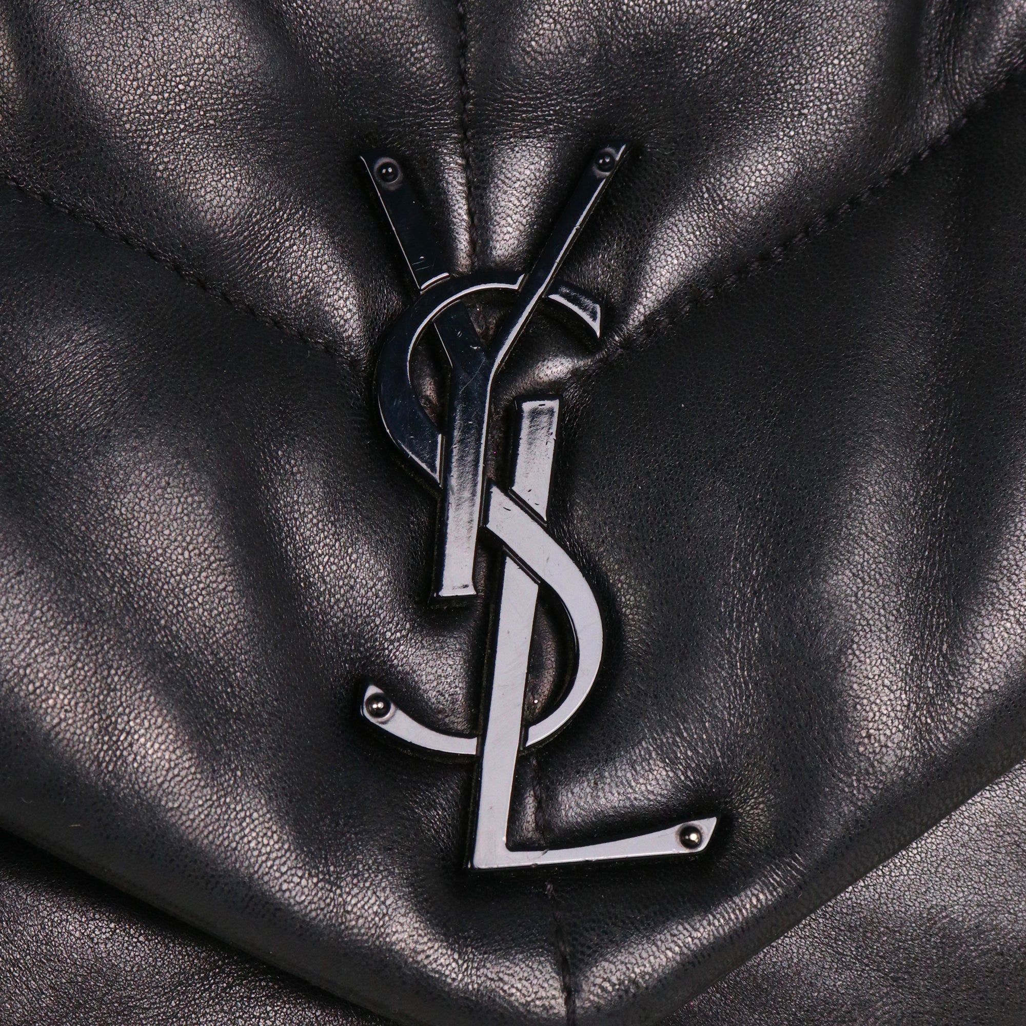 SAINT LAURENT - Sac à bandoulière Puffer medium Saint Laurent en cuir noir